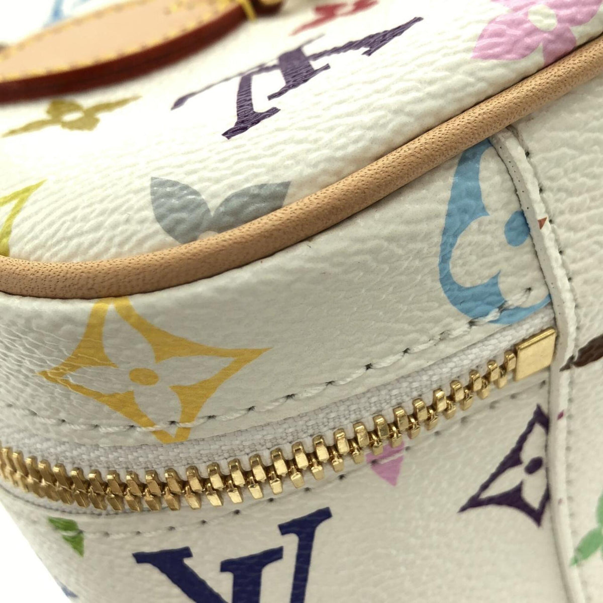 Louis Vuitton White Coated Canvas Handbag (Pre-Owned)