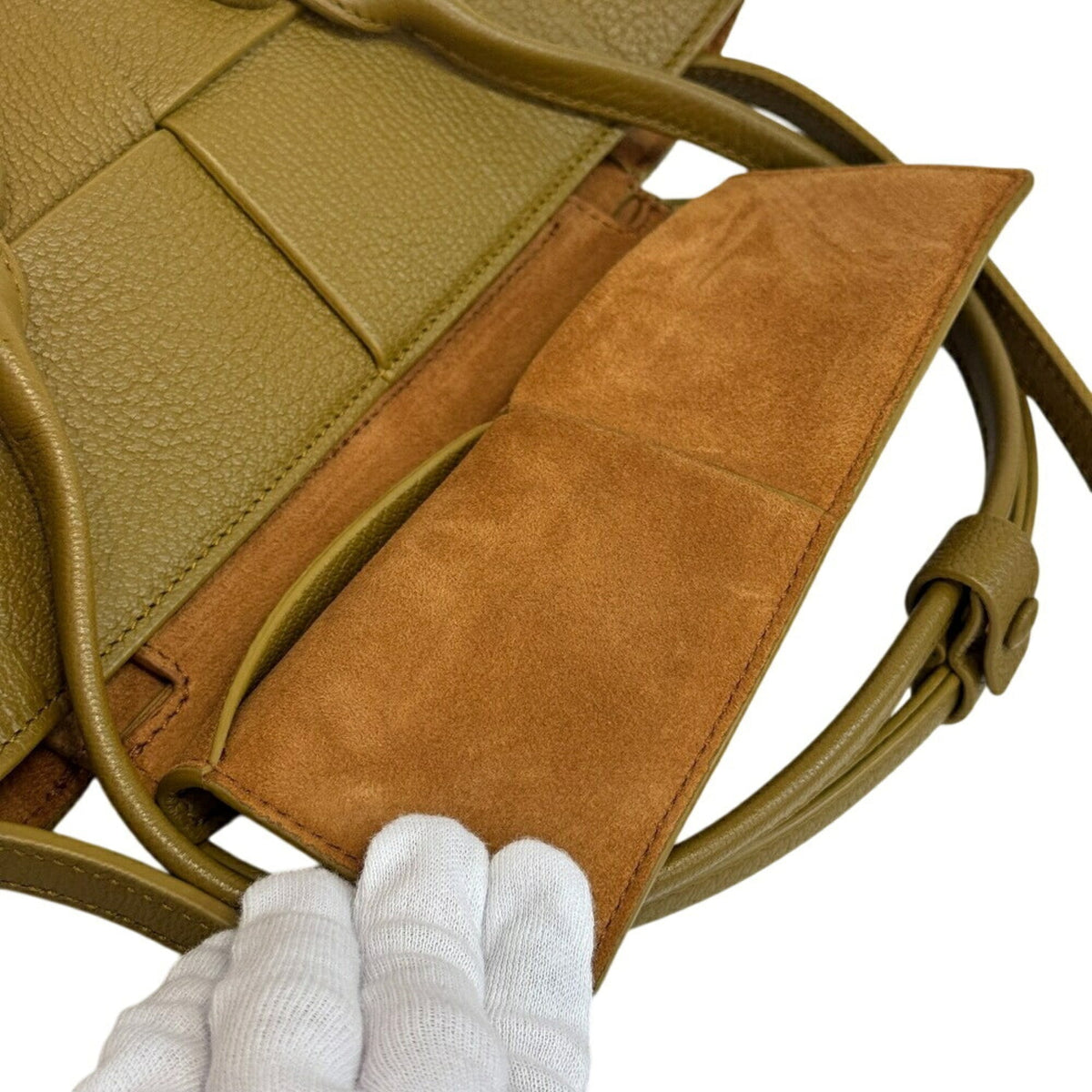 Bottega Veneta Handbag (Pre-Owned)
