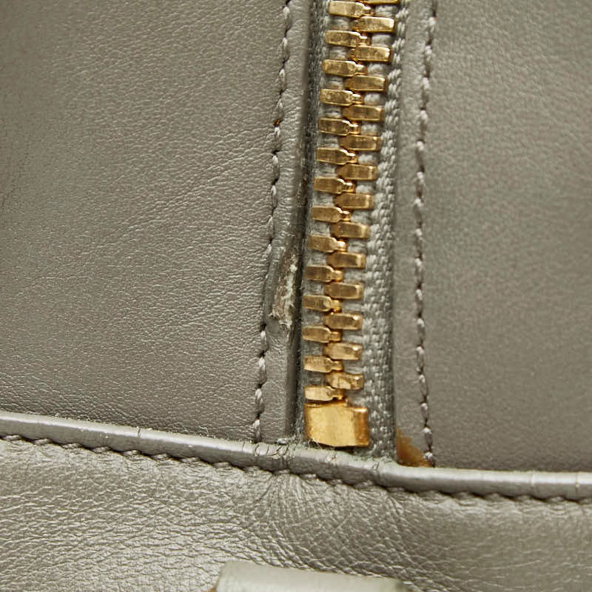 Saint Laurent Gray Leather Handbag Shoulder Bag (Pre-Owned)