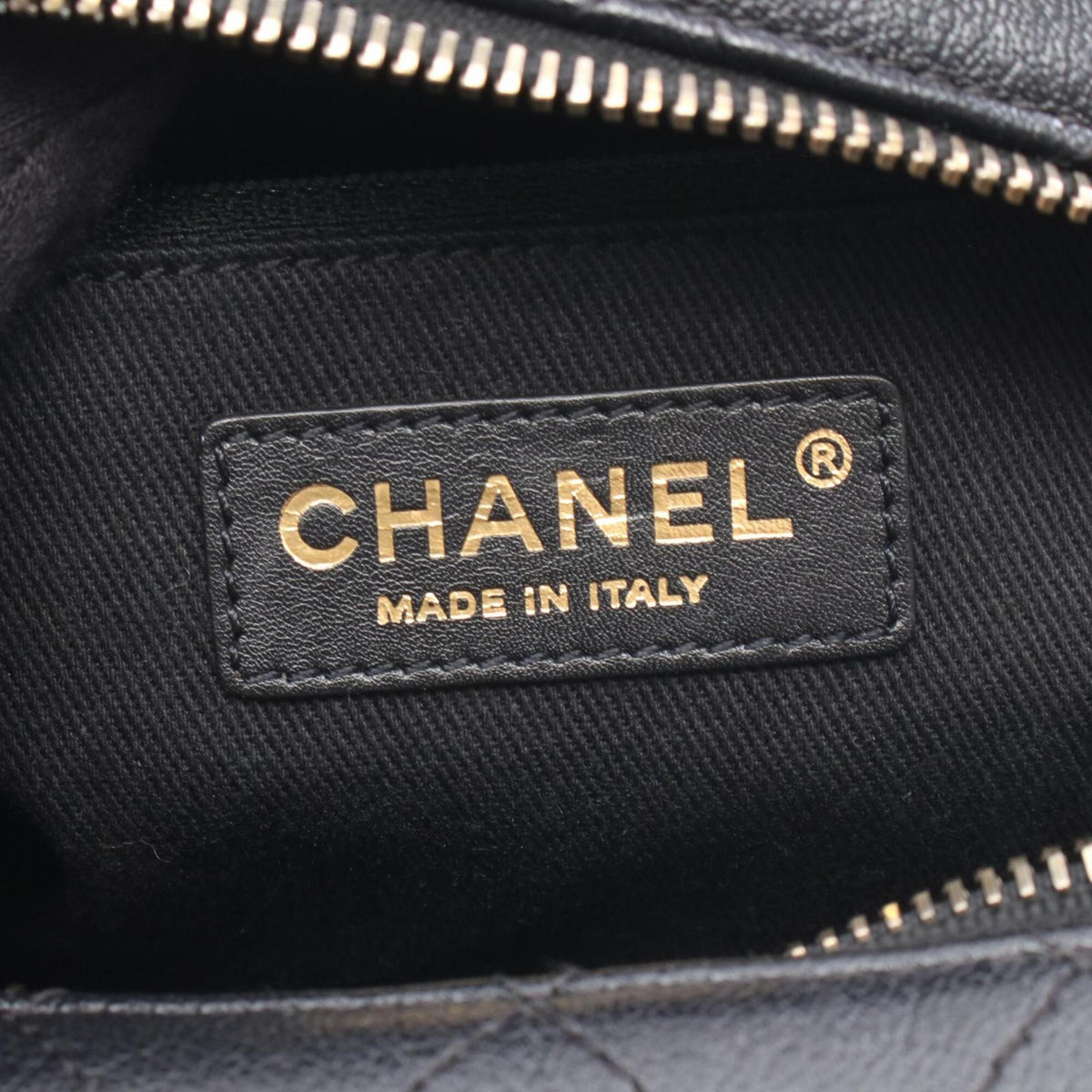 Chanel Black Leather Handbag Shoulder Bag (Pre-Owned)