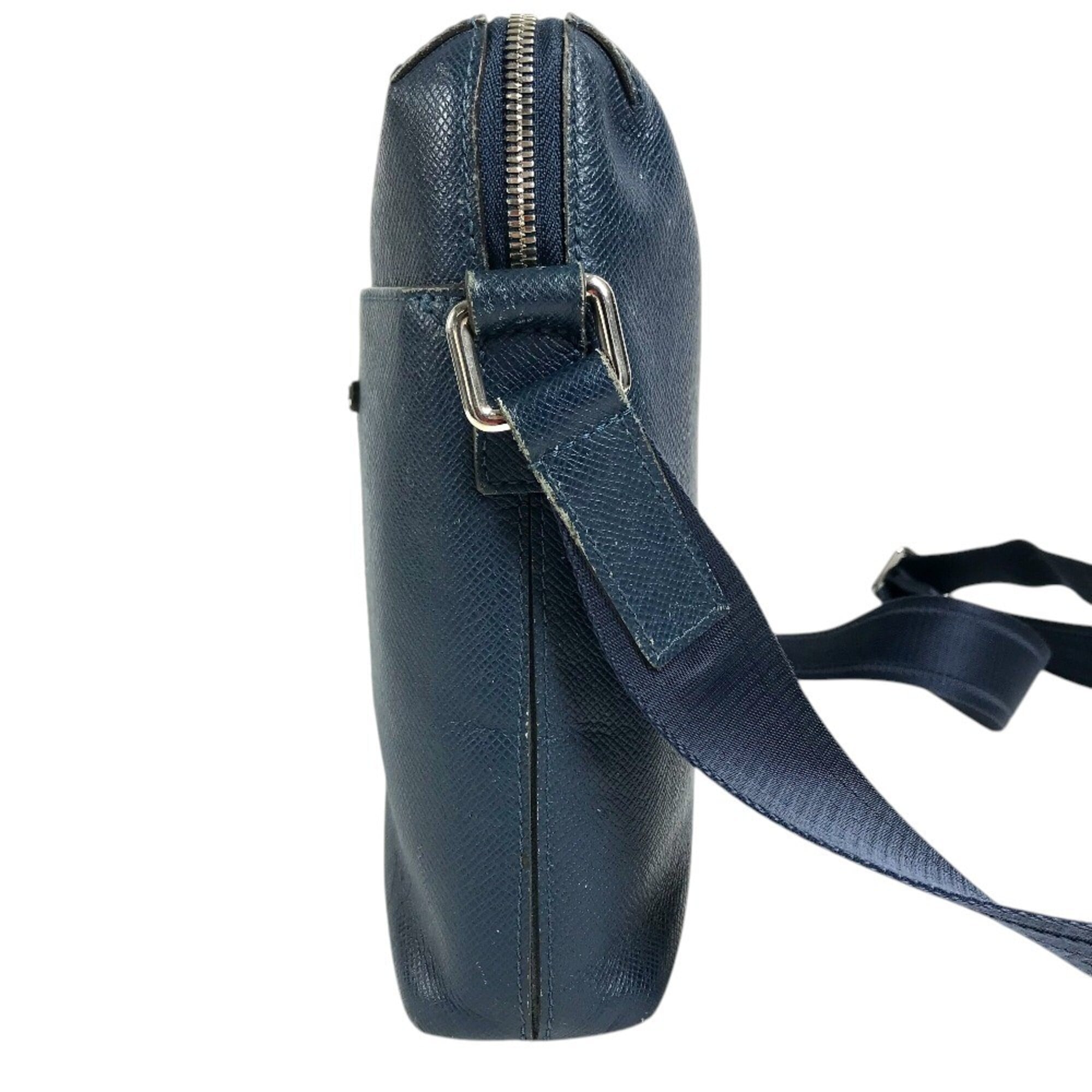 Louis Vuitton Navy Taiga Leather Handbag Messenger Bag Shoulder Bag (Pre-Owned)
