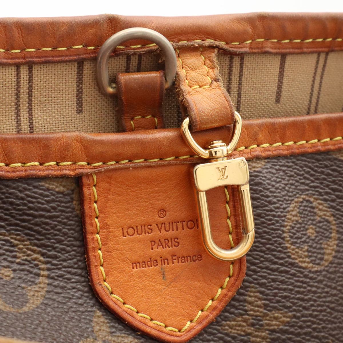 Louis Vuitton Brown Galle Monogram White Monogram Shoulder Bag (Pre-Owned)