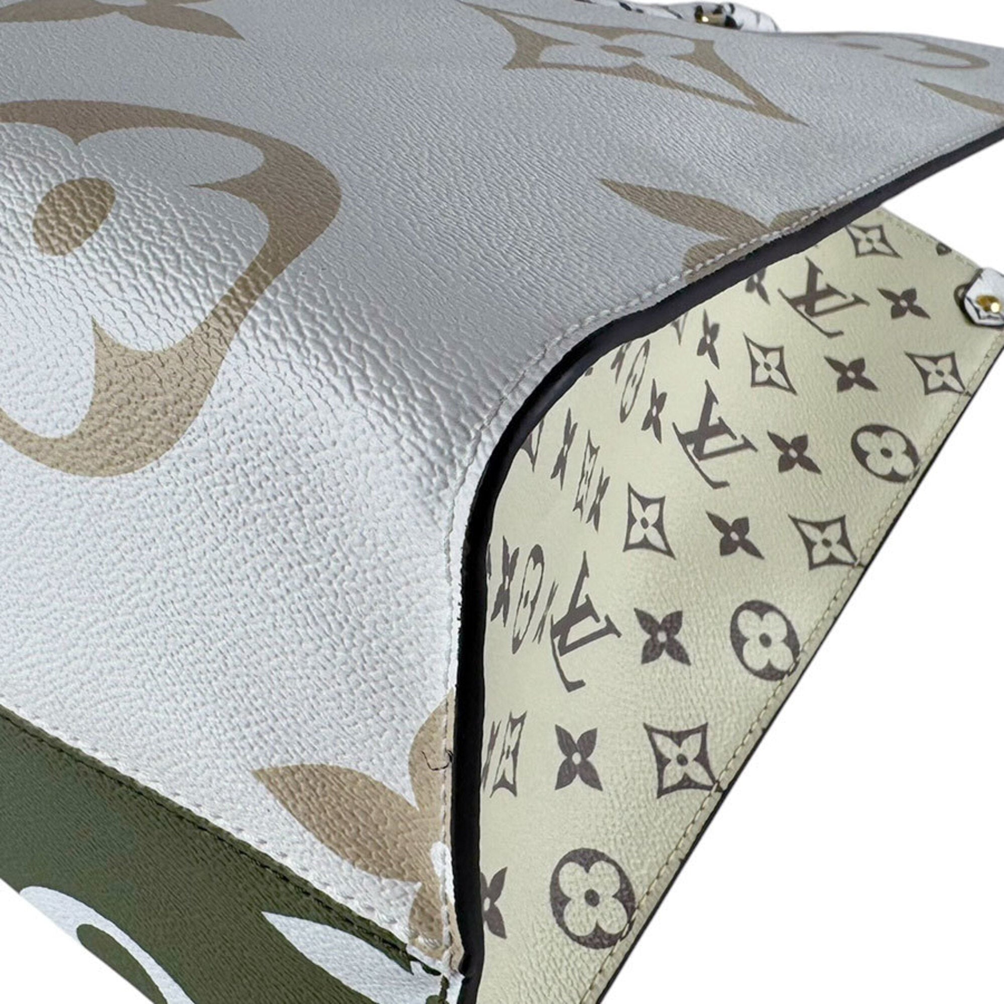 Louis Vuitton Beige Khaki White Pvc Handbag Shoulder Bag (Pre-Owned)