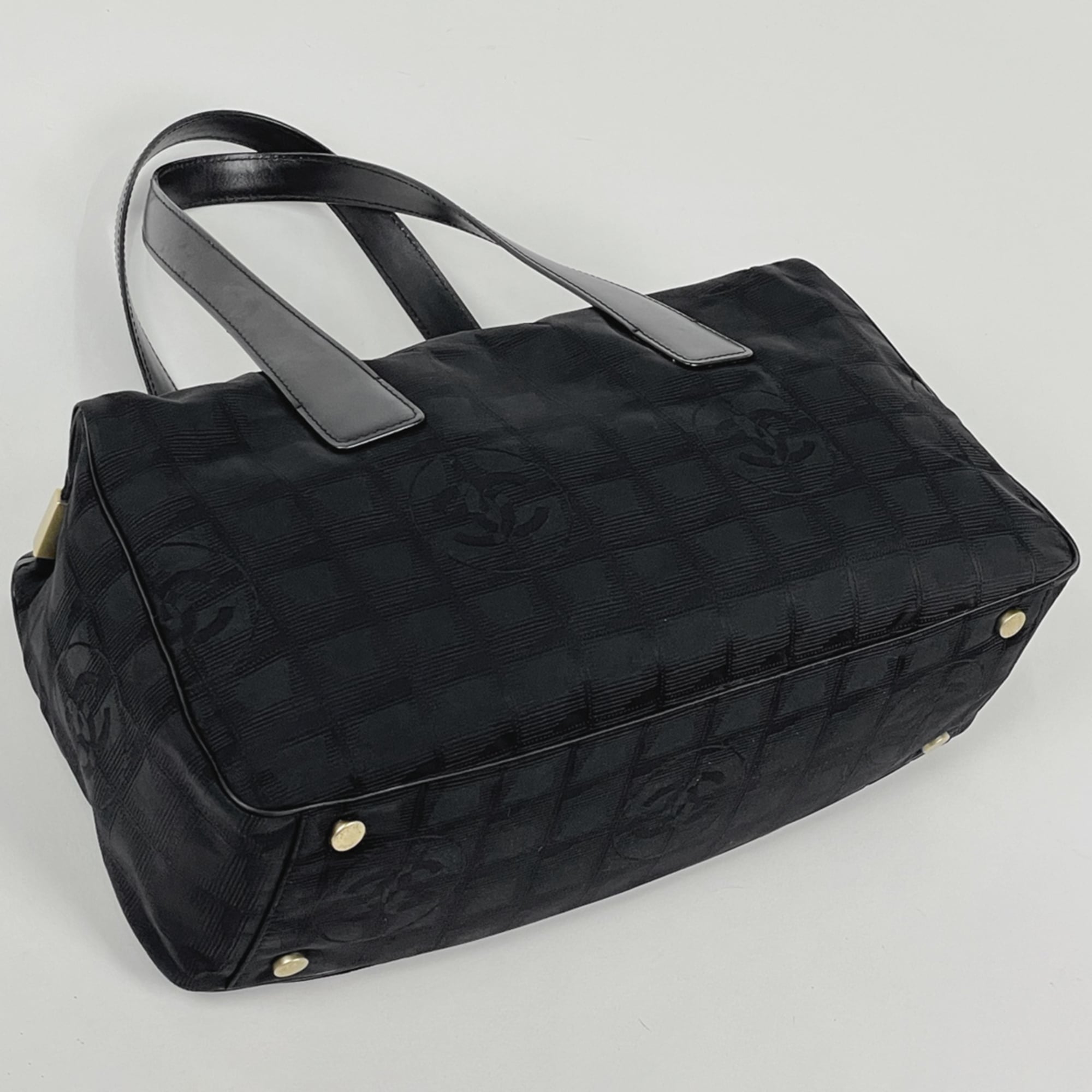 Chanel New Travel Line Black Jacquard Nylon Leather Handbag (Pre-Owned)
