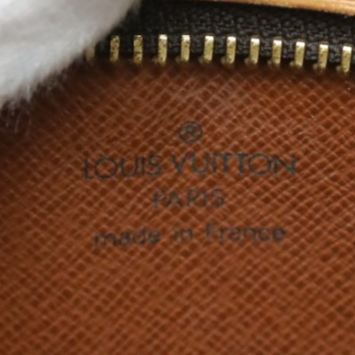 Louis Vuitton Brown Monogram Monogram Shoulder Bag (Pre-Owned)