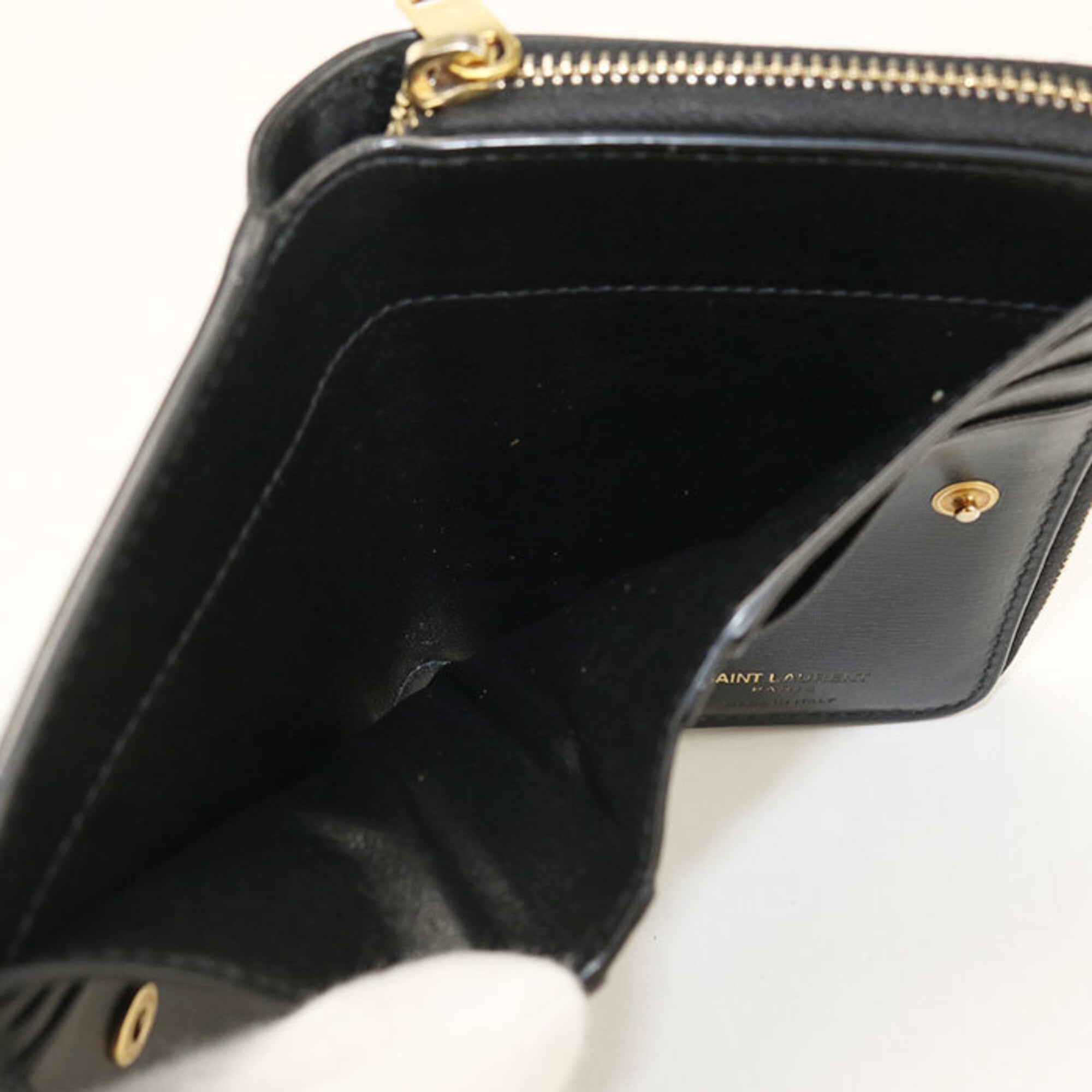 Saint Laurent Black Leather Wallet (Bi-Fold) (Pre-Owned)