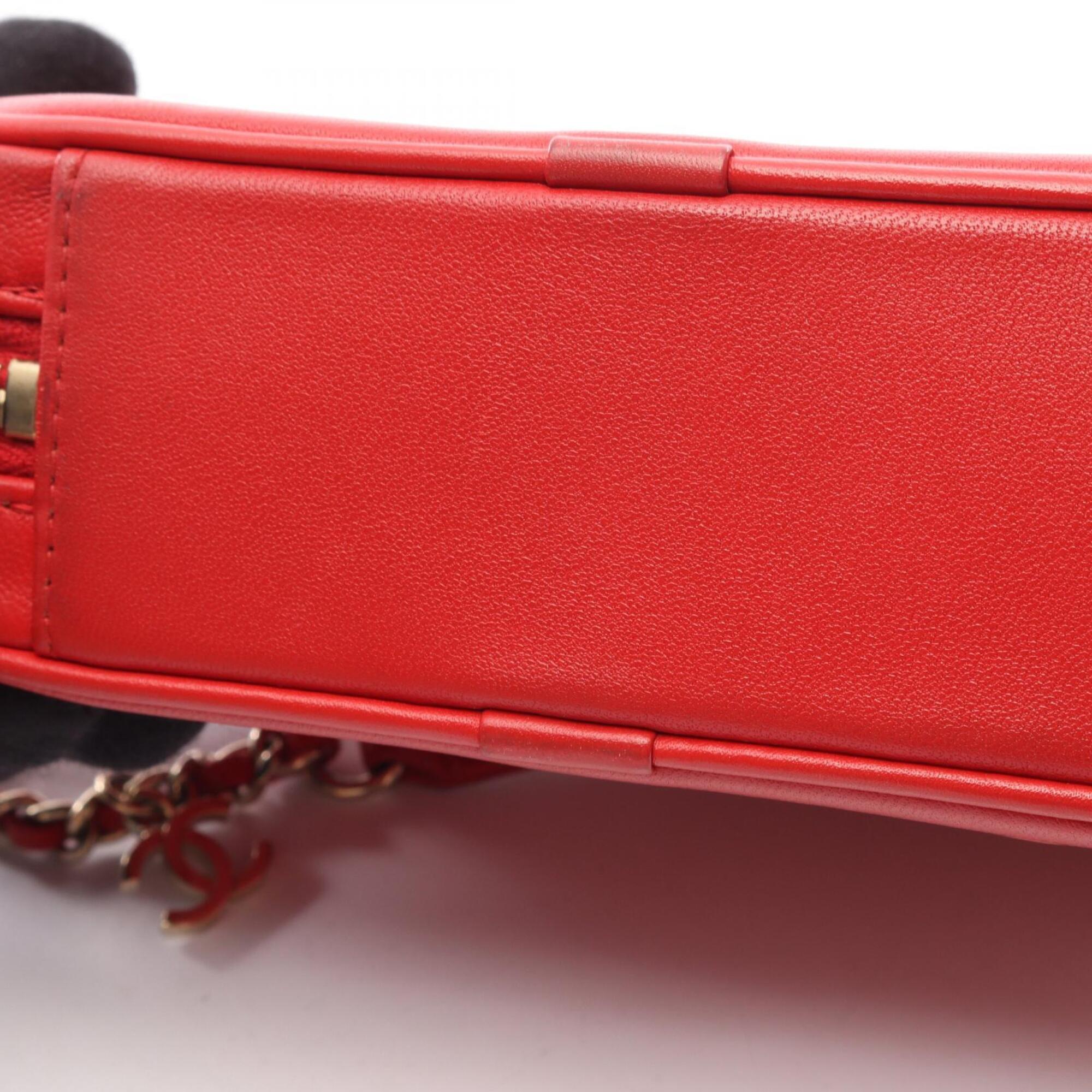 Chanel Red Color Leather Fanny Pack (Pre-Owned)