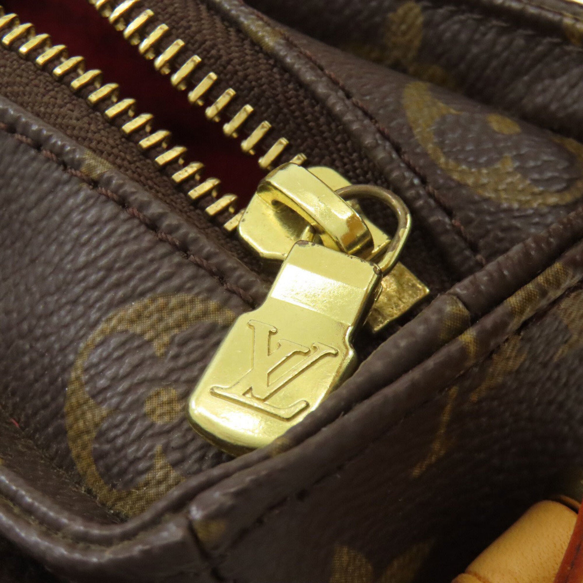 Louis Vuitton Monogram Monogram Shoulder Bag (Pre-Owned)