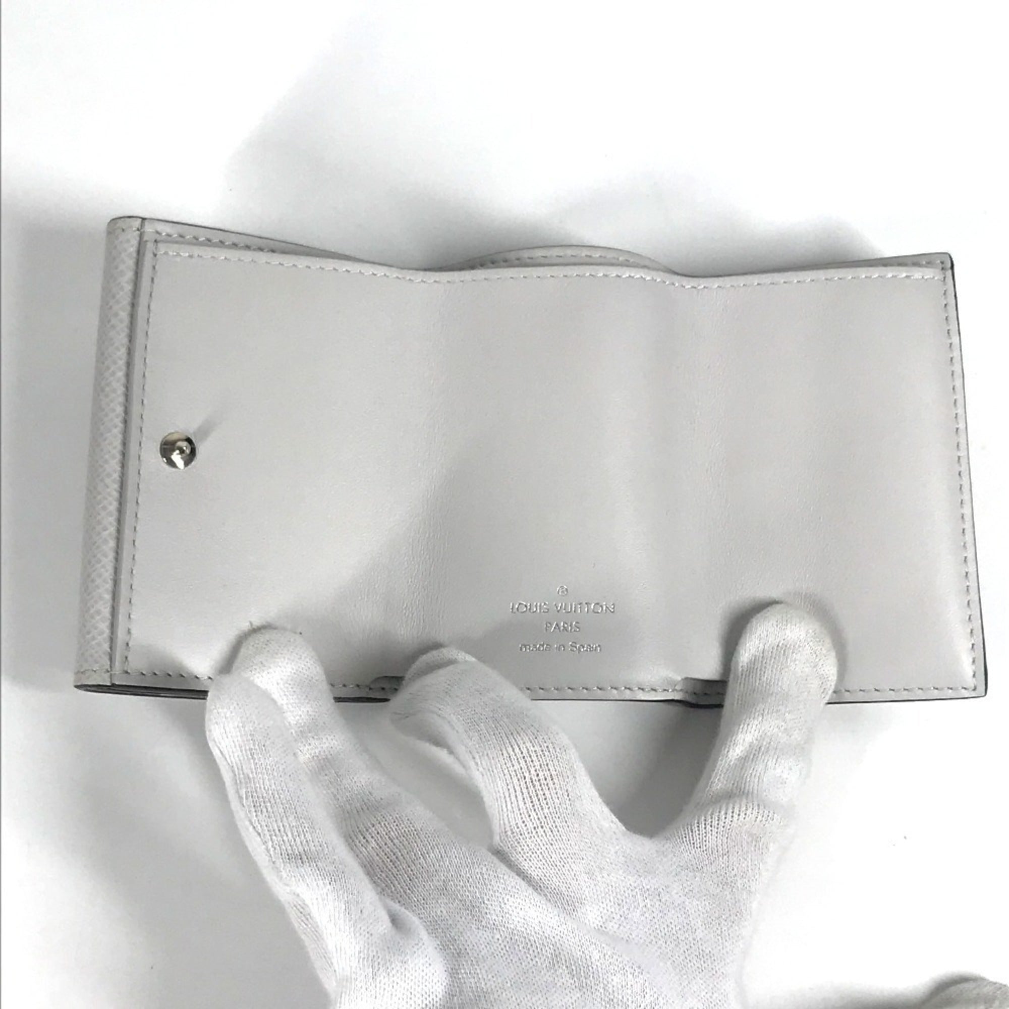 Louis Vuitton Taigarama Blanc White Taigarama Wallet (Tri-Fold) (Pre-Owned)