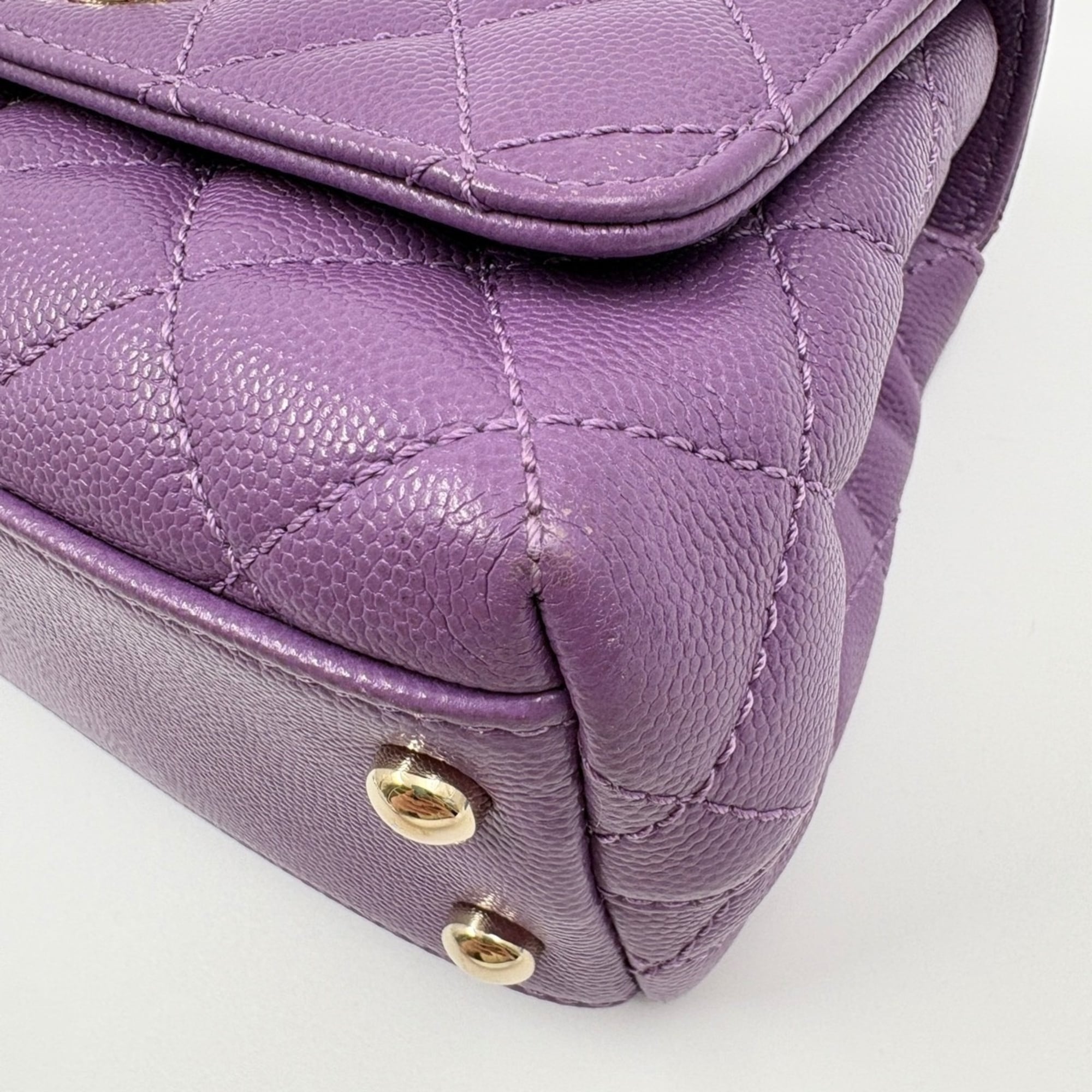 Chanel Matelasse Purple Handbag (Pre-Owned)