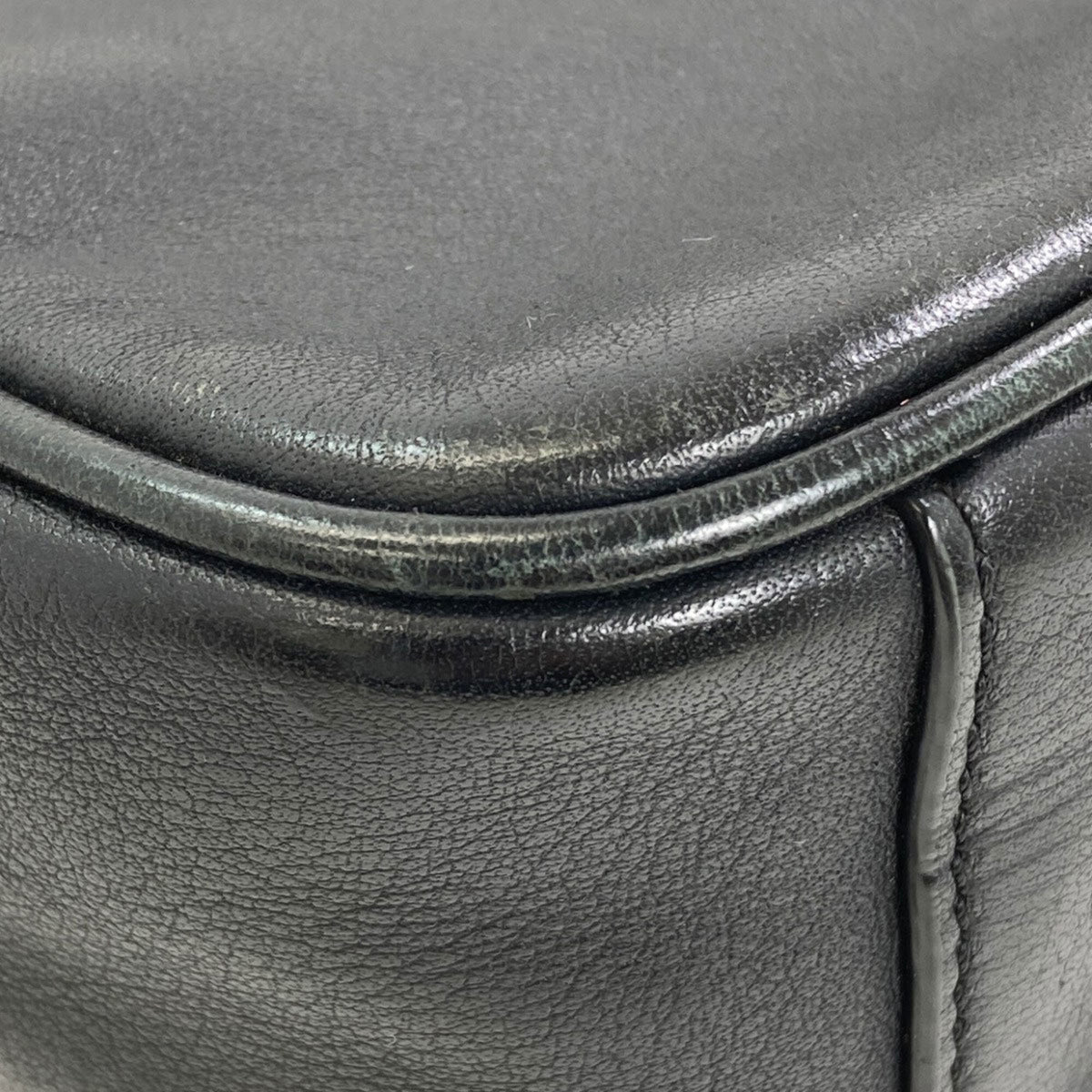 Coach Black Leather Shoulder Bag (Pre-Owned)