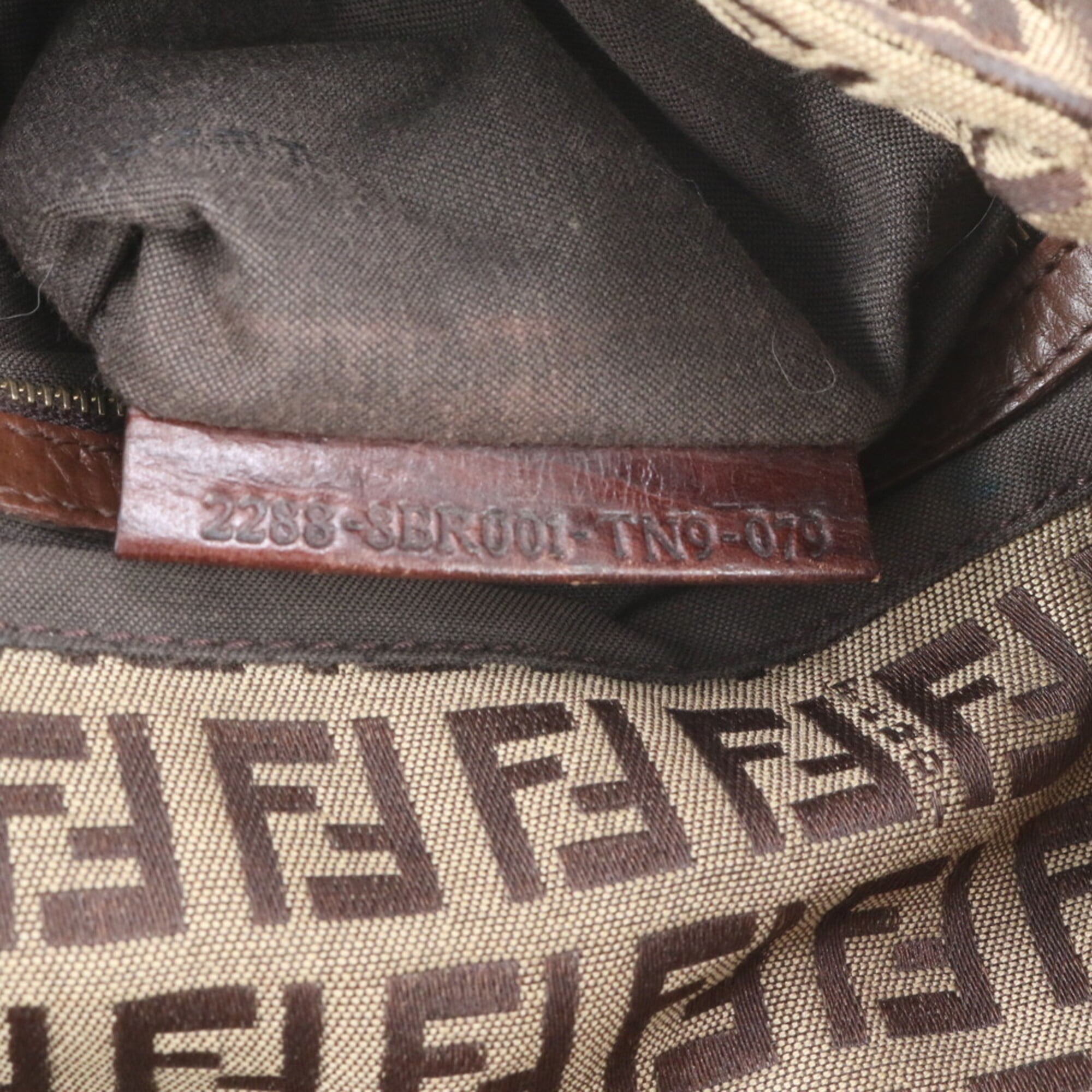 Fendi Brown Leather Canvas Shoulder Bag (Pre-Owned)