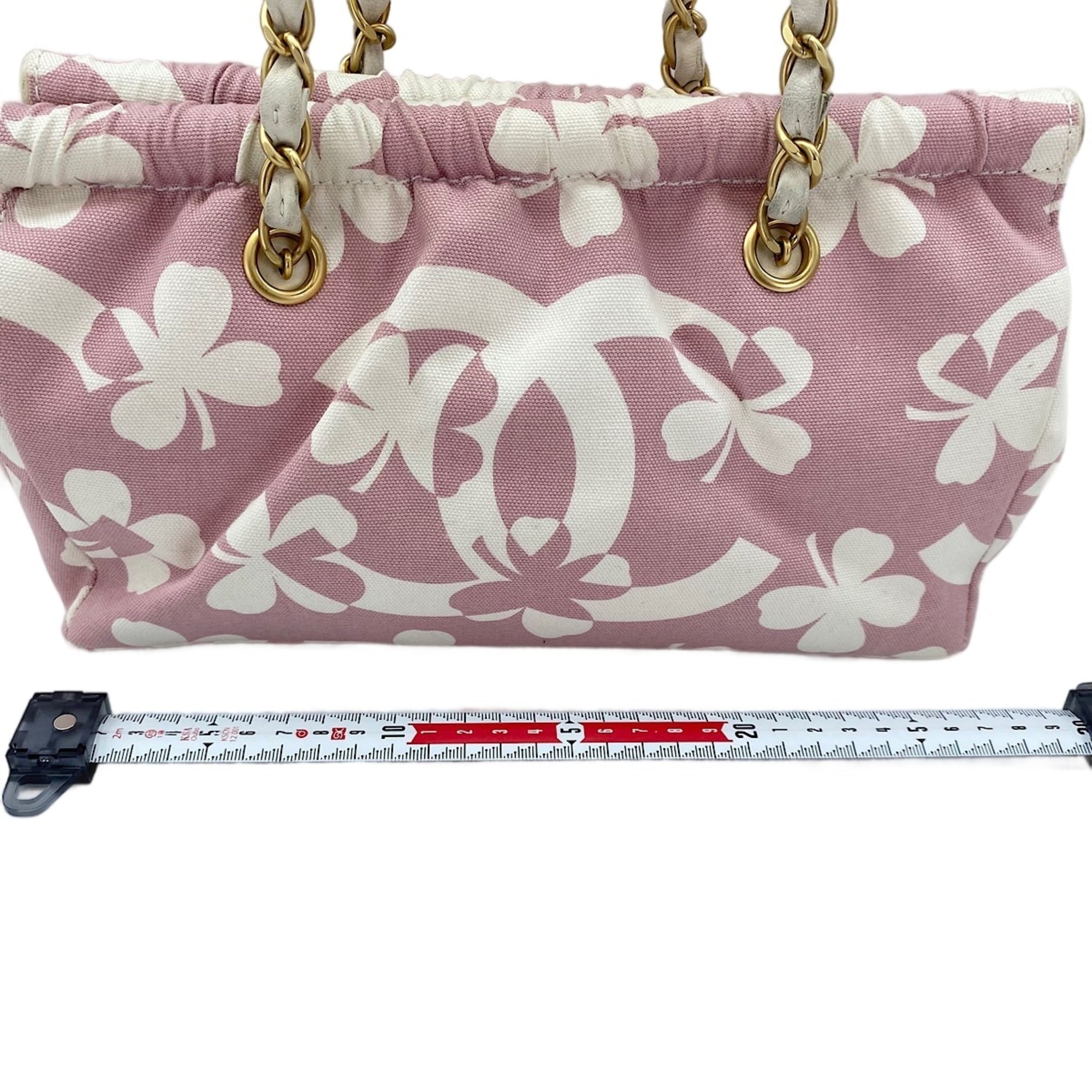 Chanel Pink Shoulder Bag (Pre-Owned)