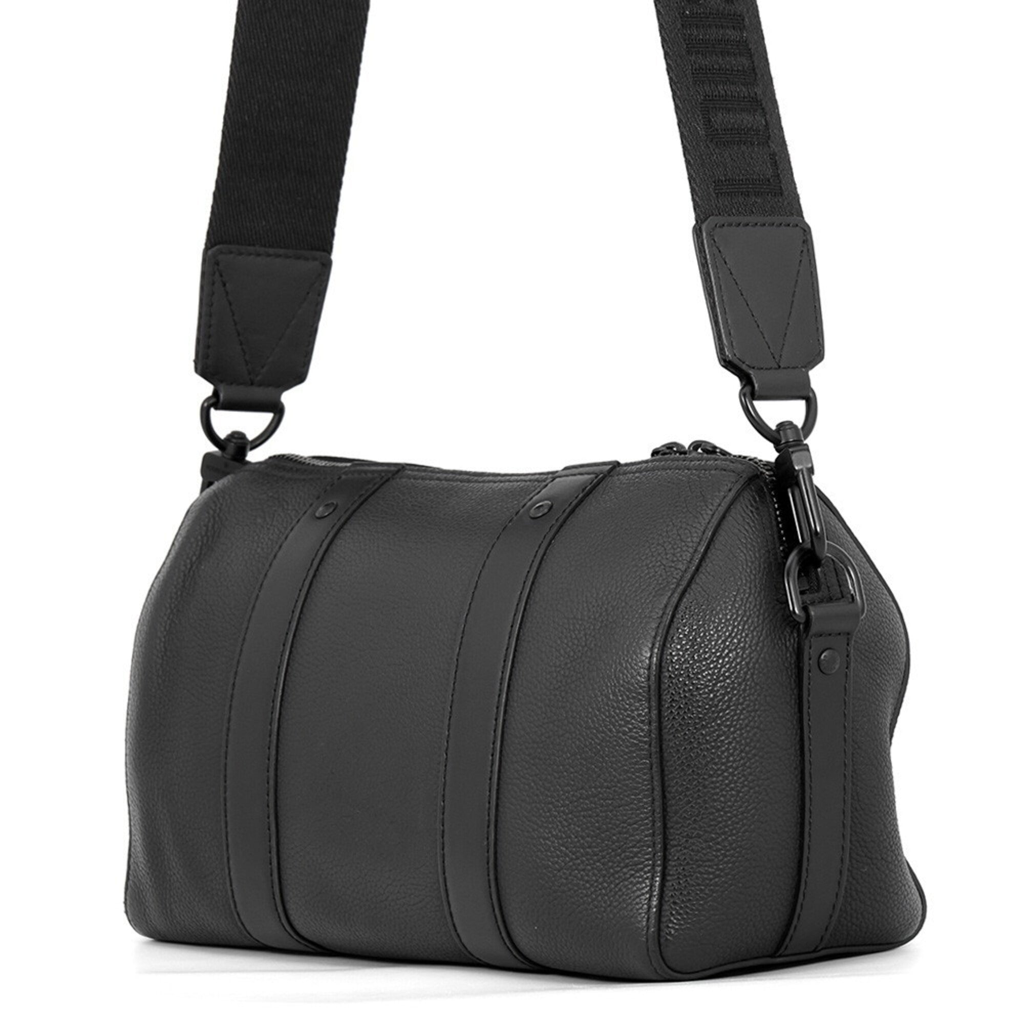 Louis Vuitton Noir Leather Shoulder Bag (Pre-Owned)