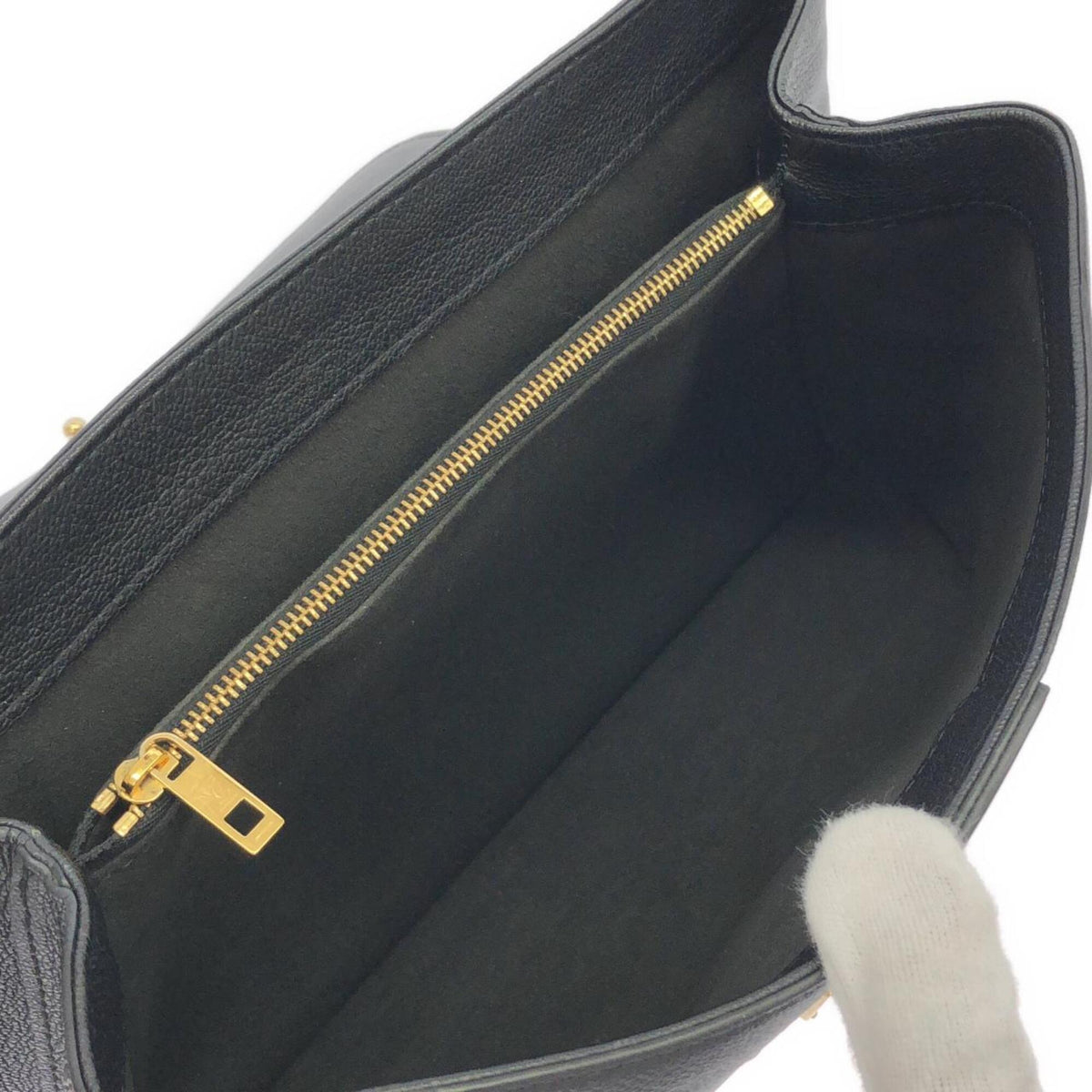 Louis Vuitton Very Black Leather Handbag (Pre-Owned)