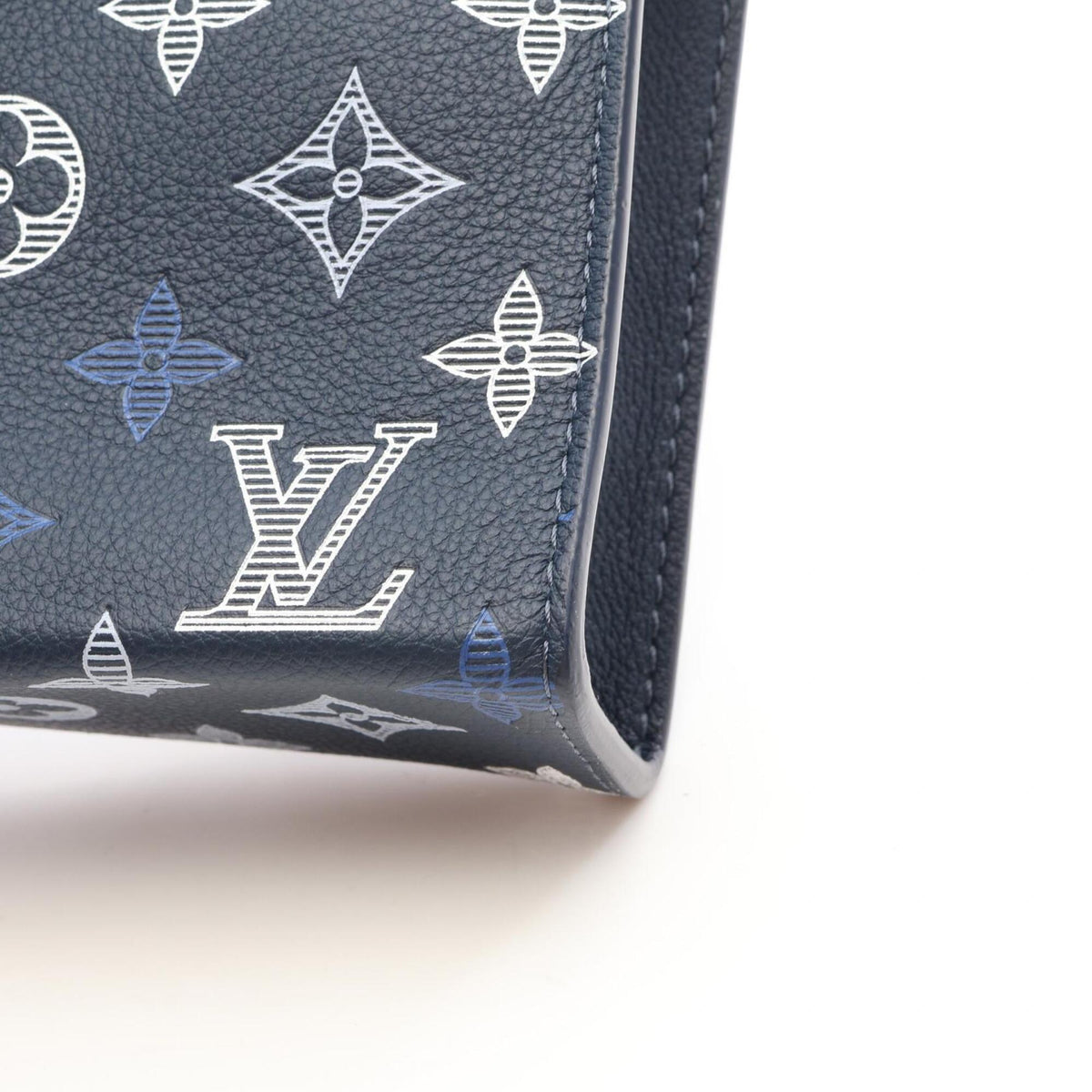 Louis Vuitton Navy Leather Handbag Pouch Shoulder Bag (Pre-Owned)
