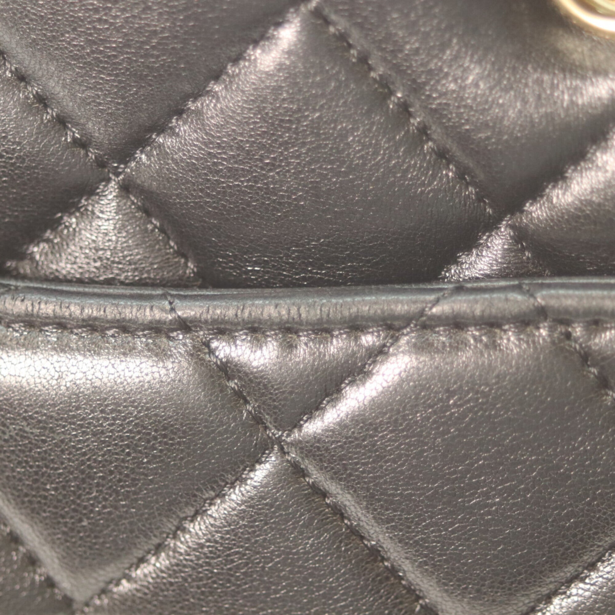 Chanel Black Leather Tote Bag (Pre-Owned)