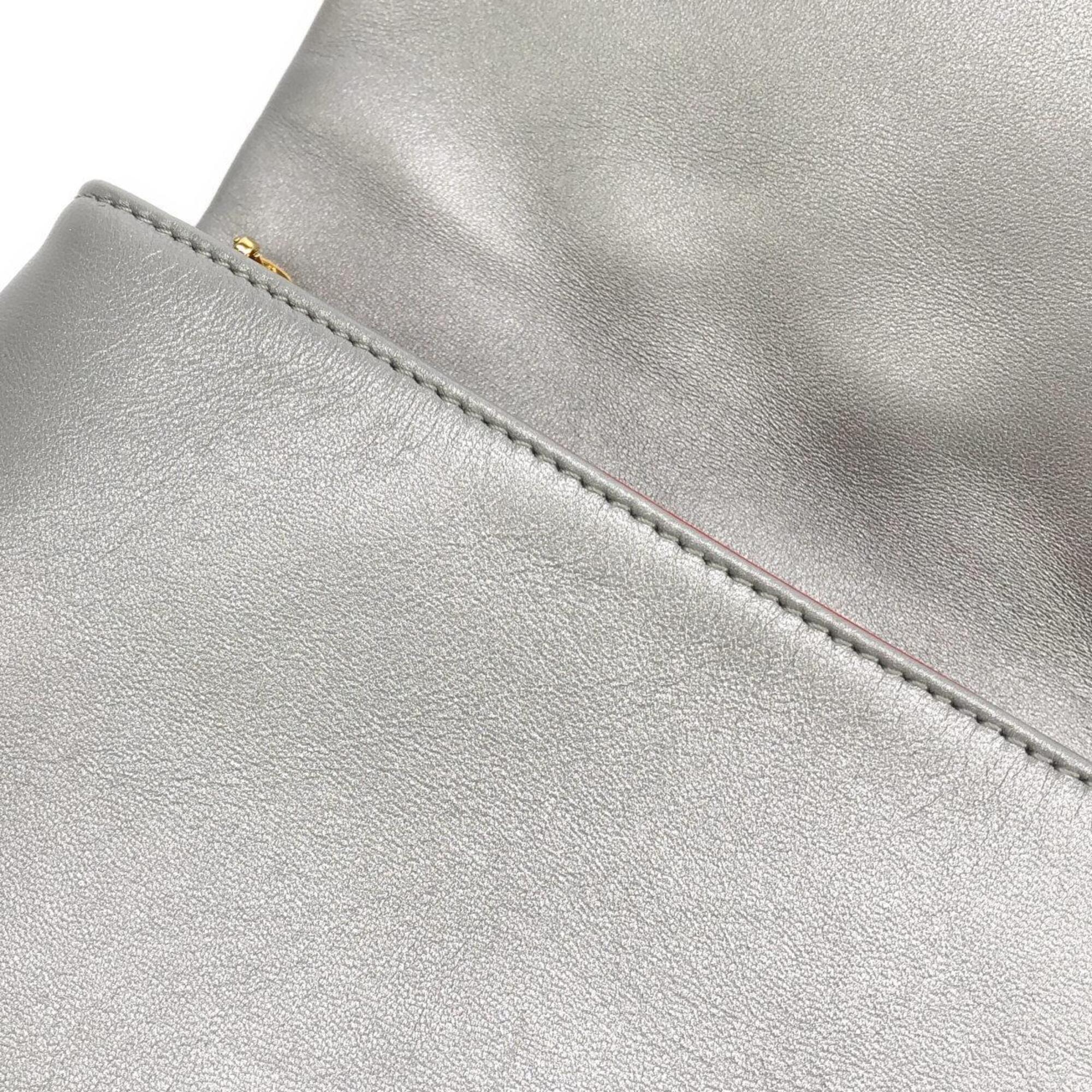 Louis Vuitton Silver Leather Pochette Shoulder Bag (Pre-Owned)