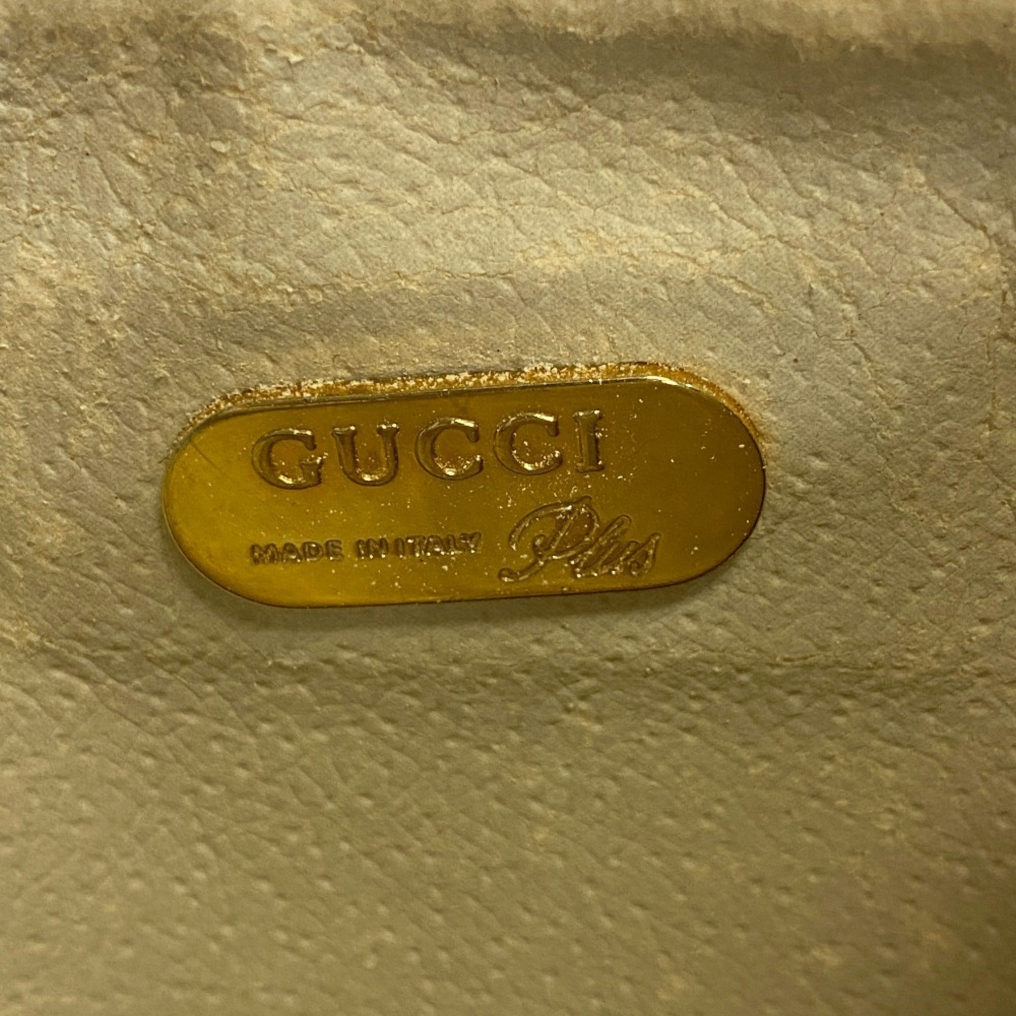 Gucci Gg Plus White Pvc Clutch Bag (Pre-Owned)