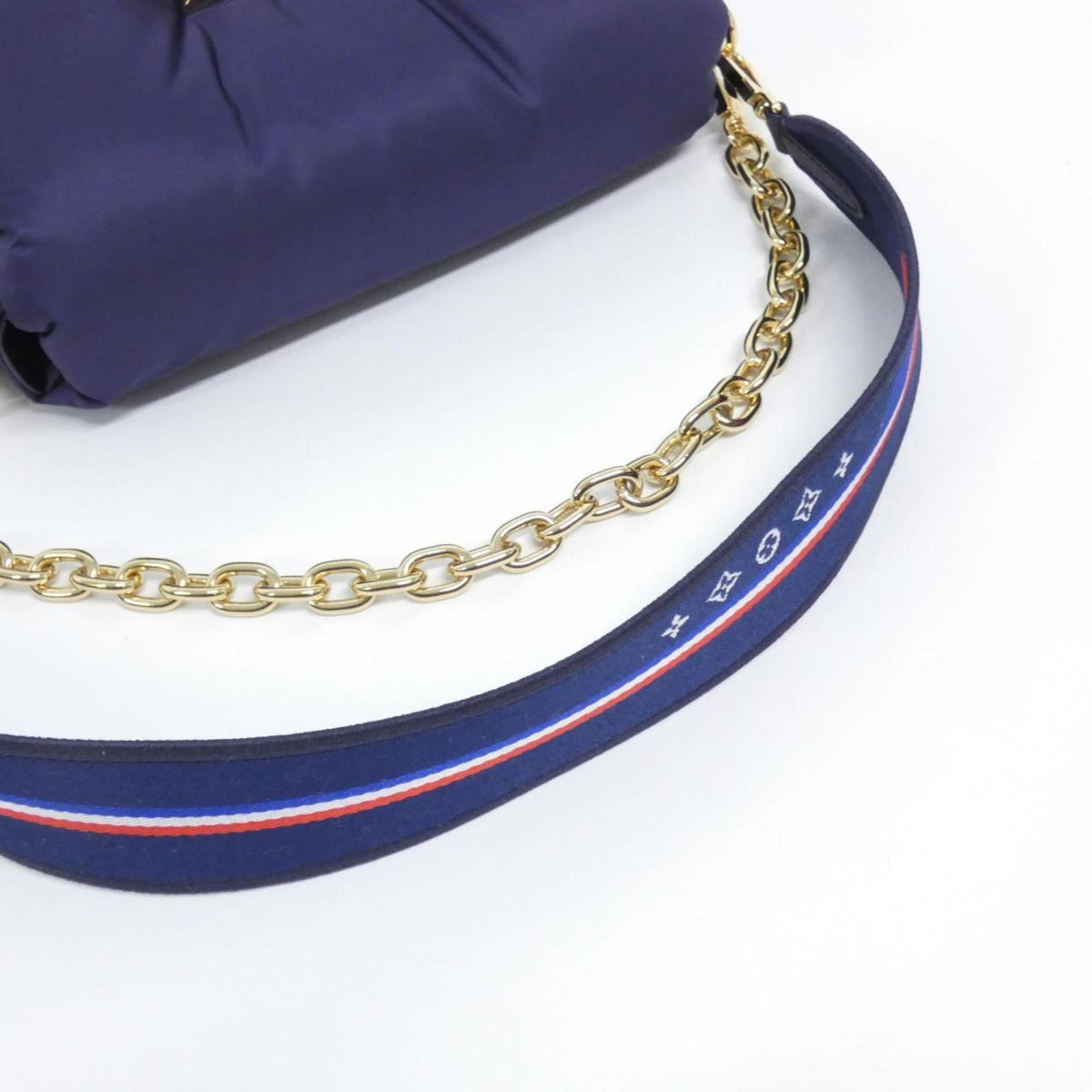 Louis Vuitton Blue Shoulder Bag (Pre-Owned)