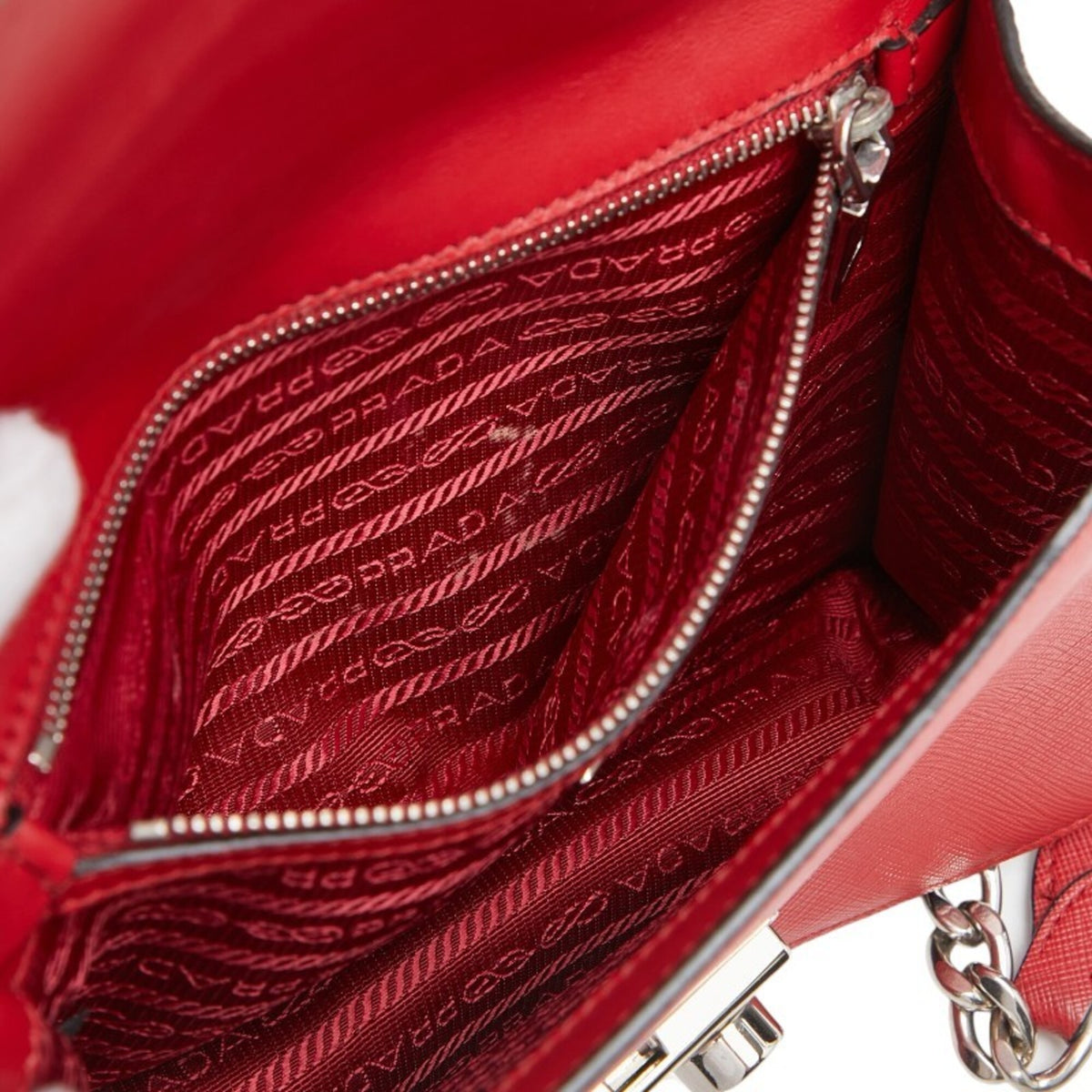 Prada Red Color Saffiano Triangle Leather Shoulder Bag (Pre-Owned)
