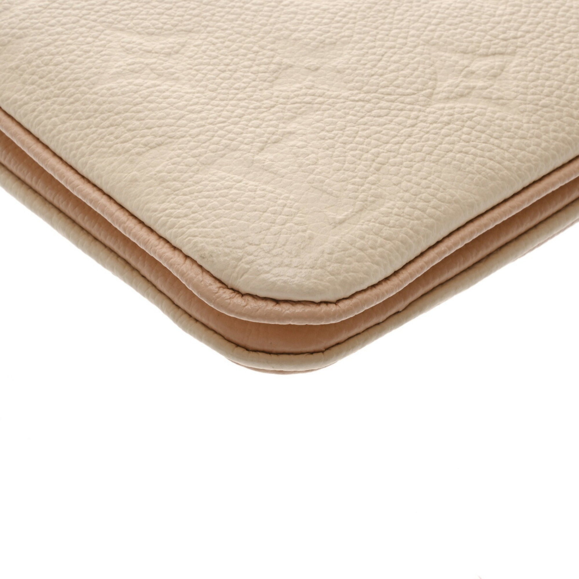 Louis Vuitton Beige Leather Pochette Shoulder Bag (Pre-Owned)