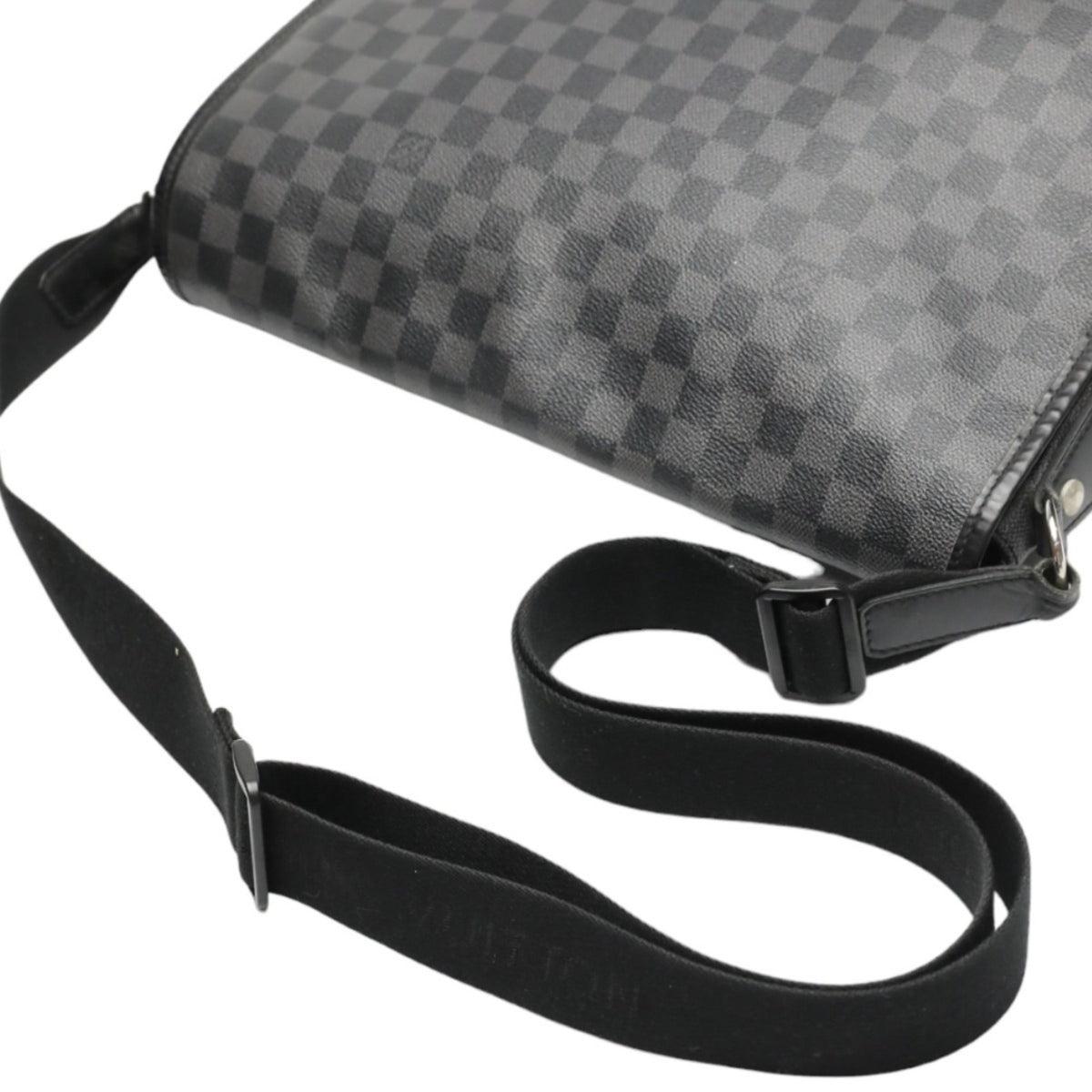 Louis Vuitton Damier Graphite Black Leather Shoulder Bag (Pre-Owned)