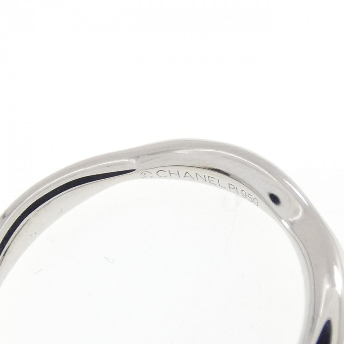 Chanel Platinum Platinum 950 Band Ring (Pre-Owned)