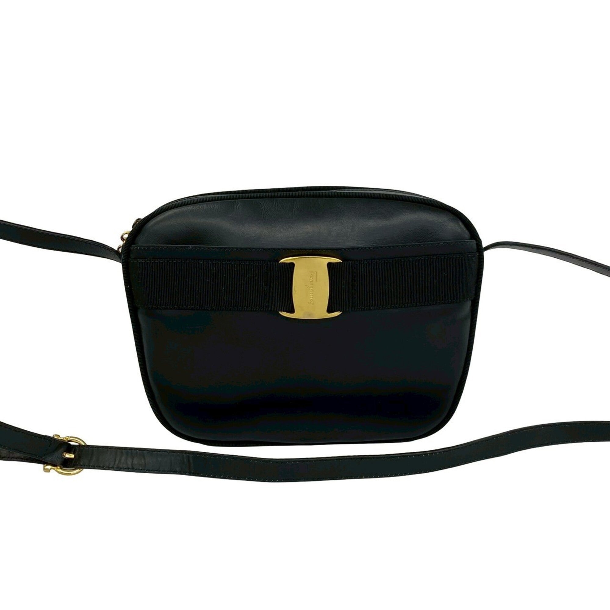 Salvatore Ferragamo Black Leather Shoulder Bag (Pre-Owned)