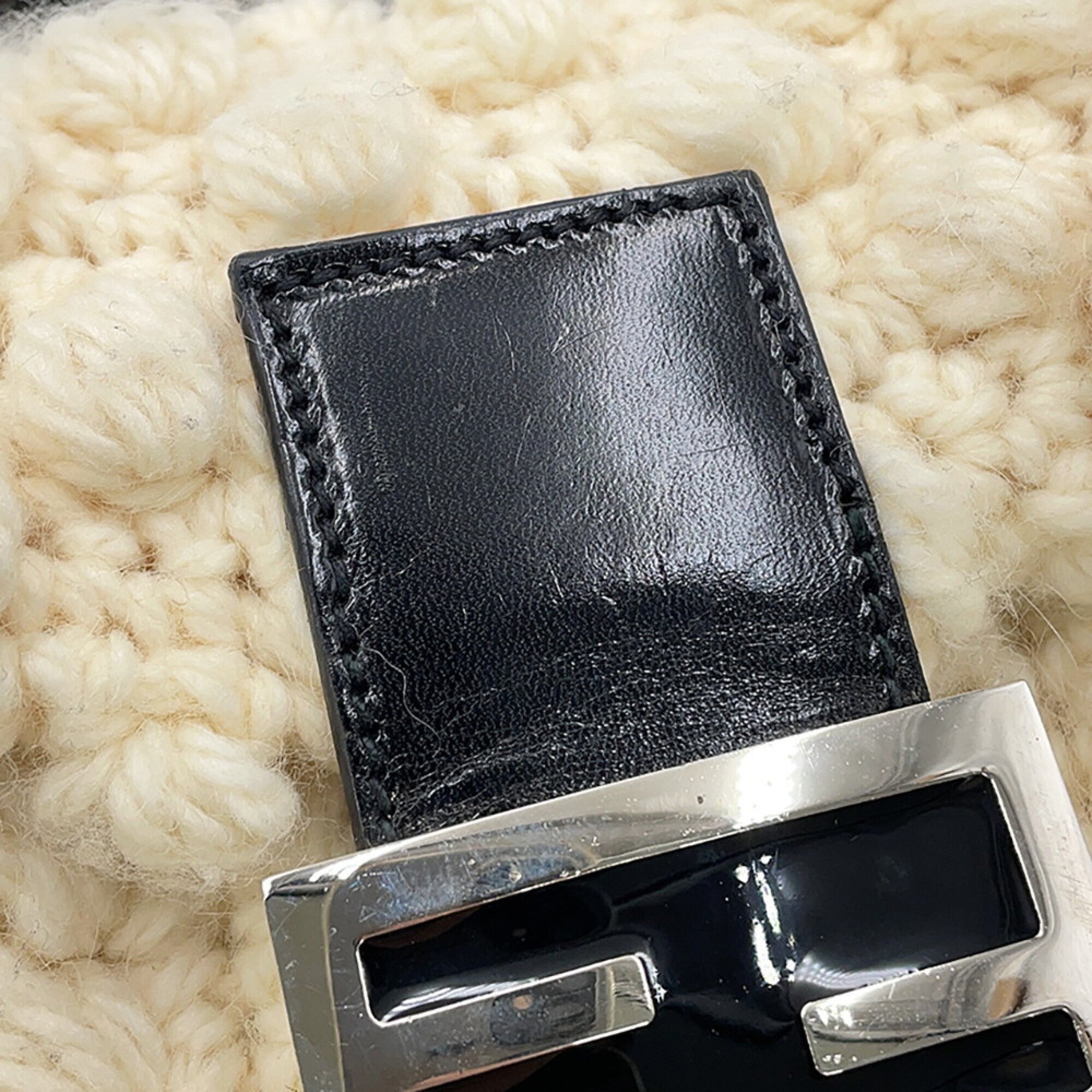 Fendi Black White Wool Leather Handbag (Pre-Owned)