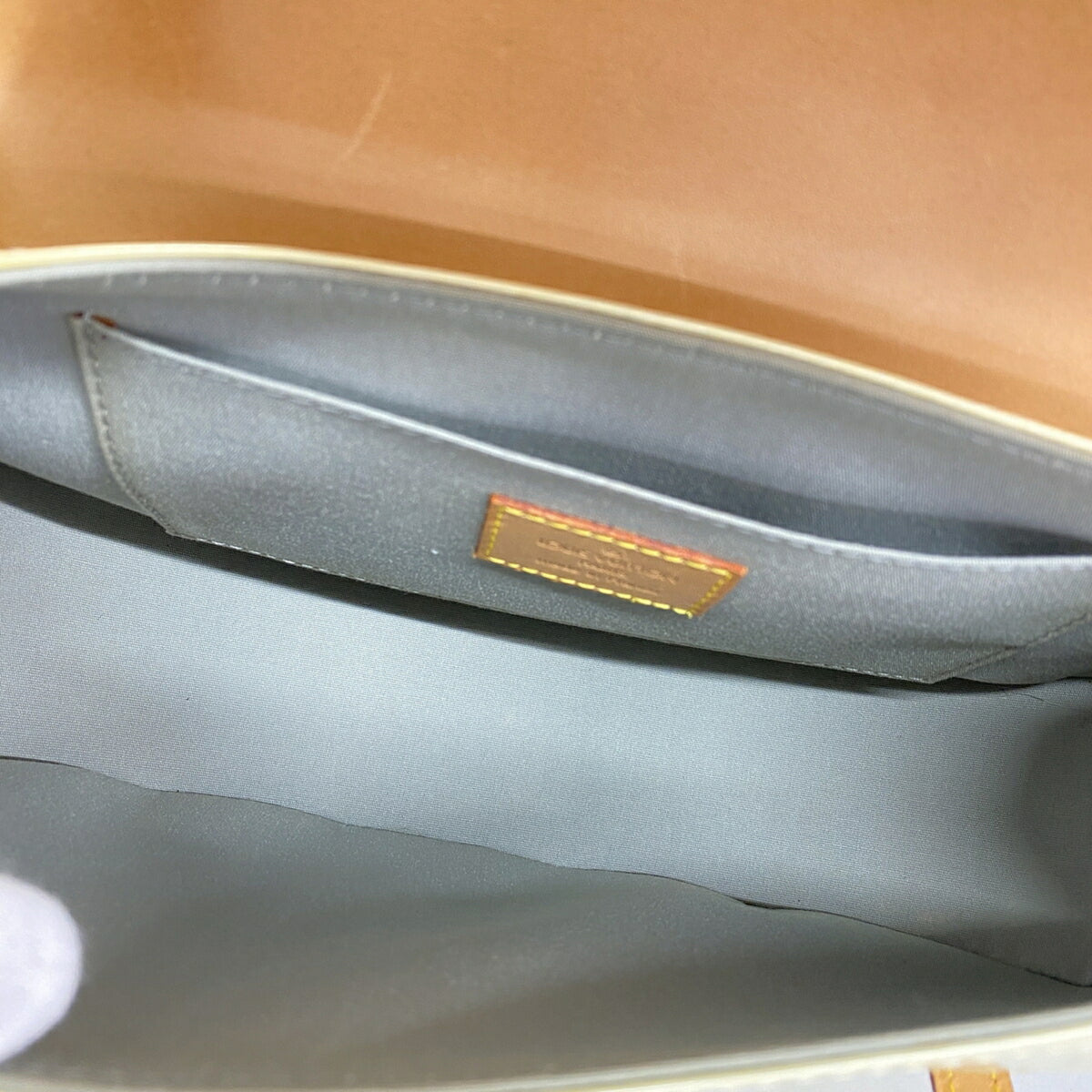Louis Vuitton Pearl Shoulder Bag (Pre-Owned)