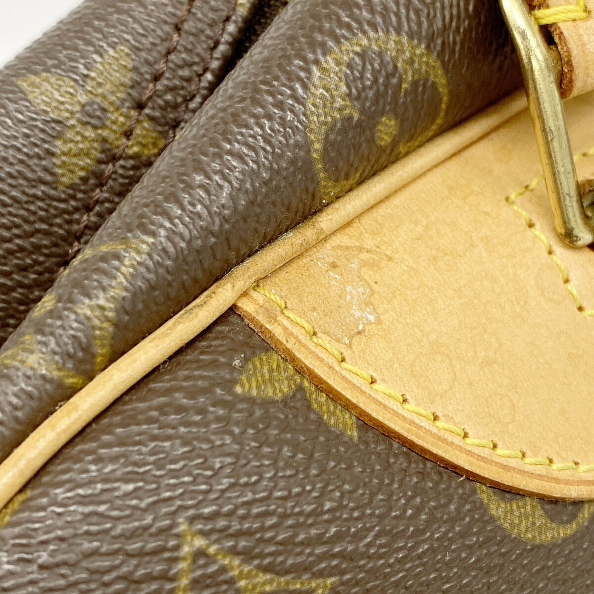 Louis Vuitton Brown Handbag (Pre-Owned)