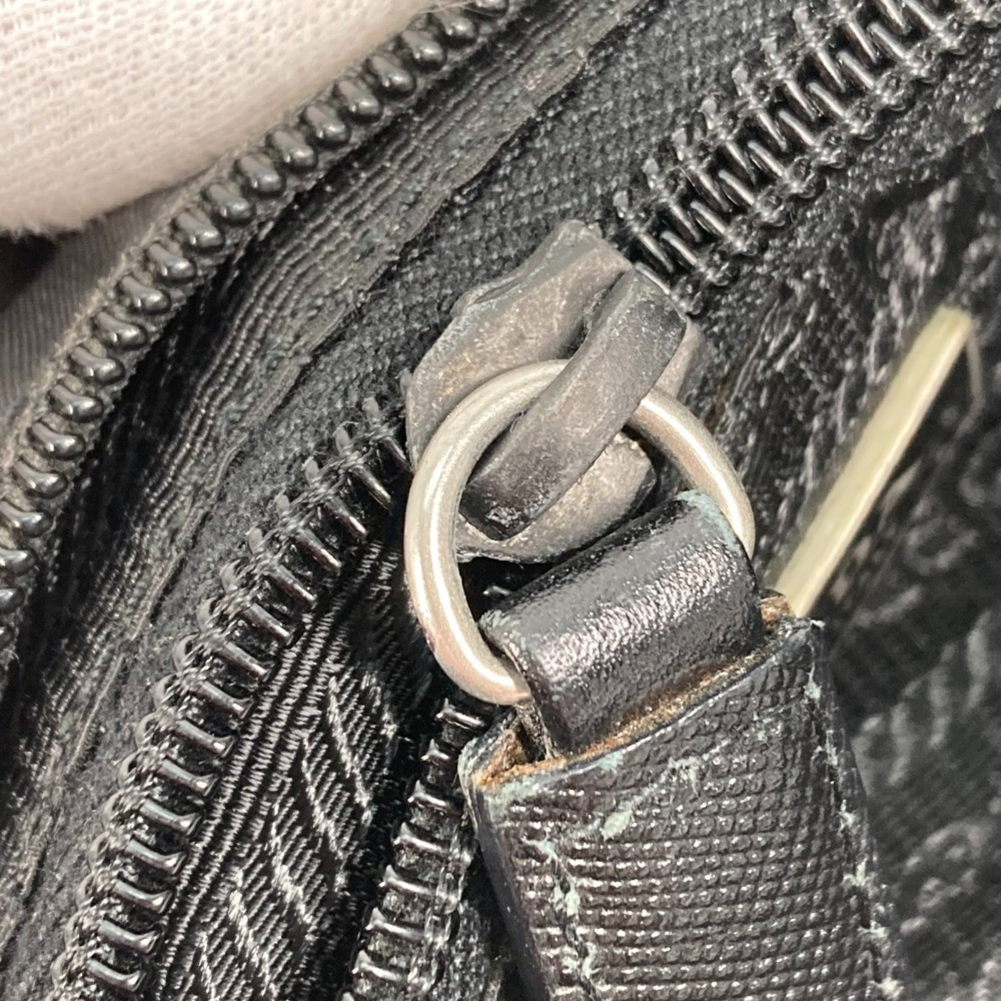 Prada Black Cloth Shoulder Bag (Pre-Owned)