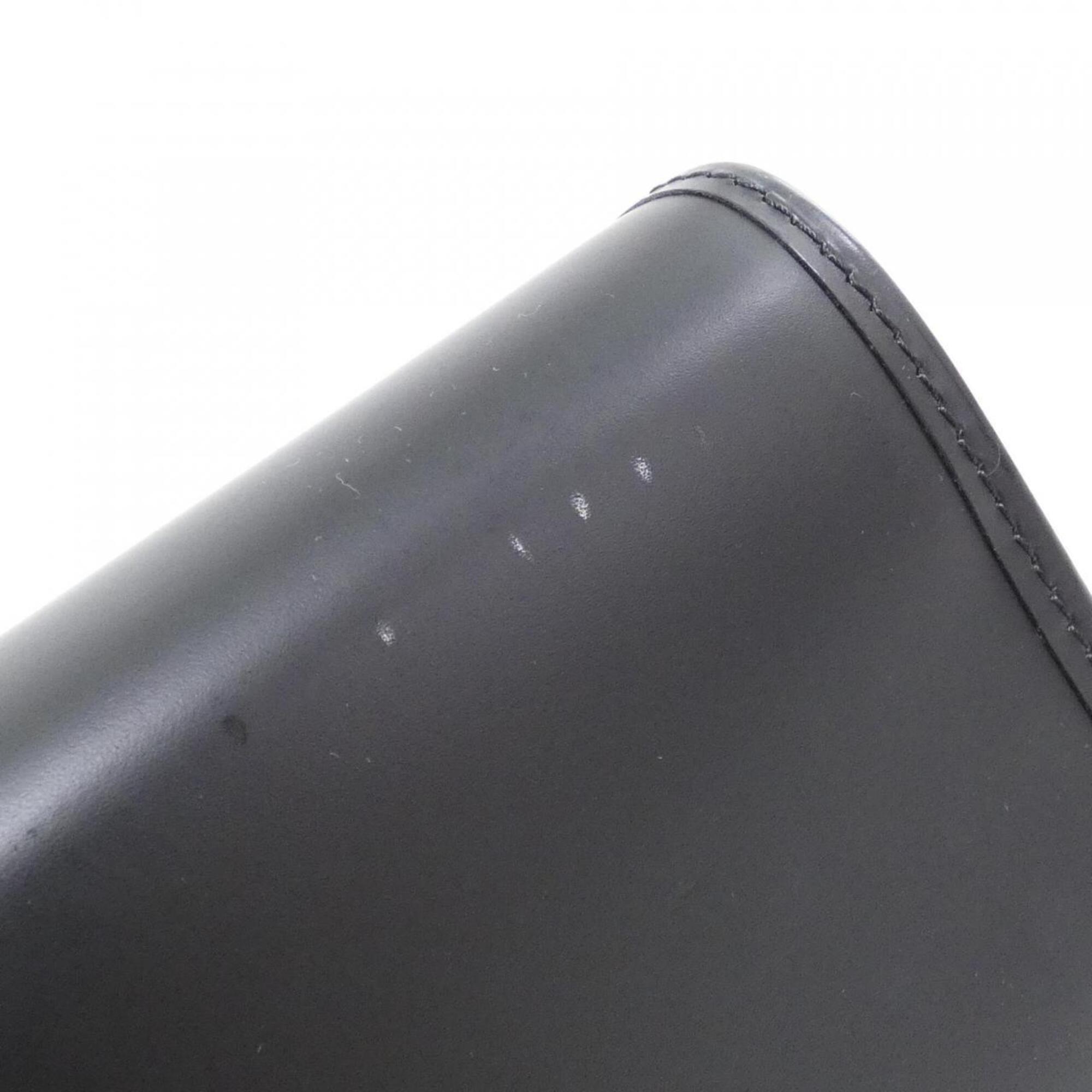 Louis Vuitton Black Leather Shoulder Bag (Pre-Owned)