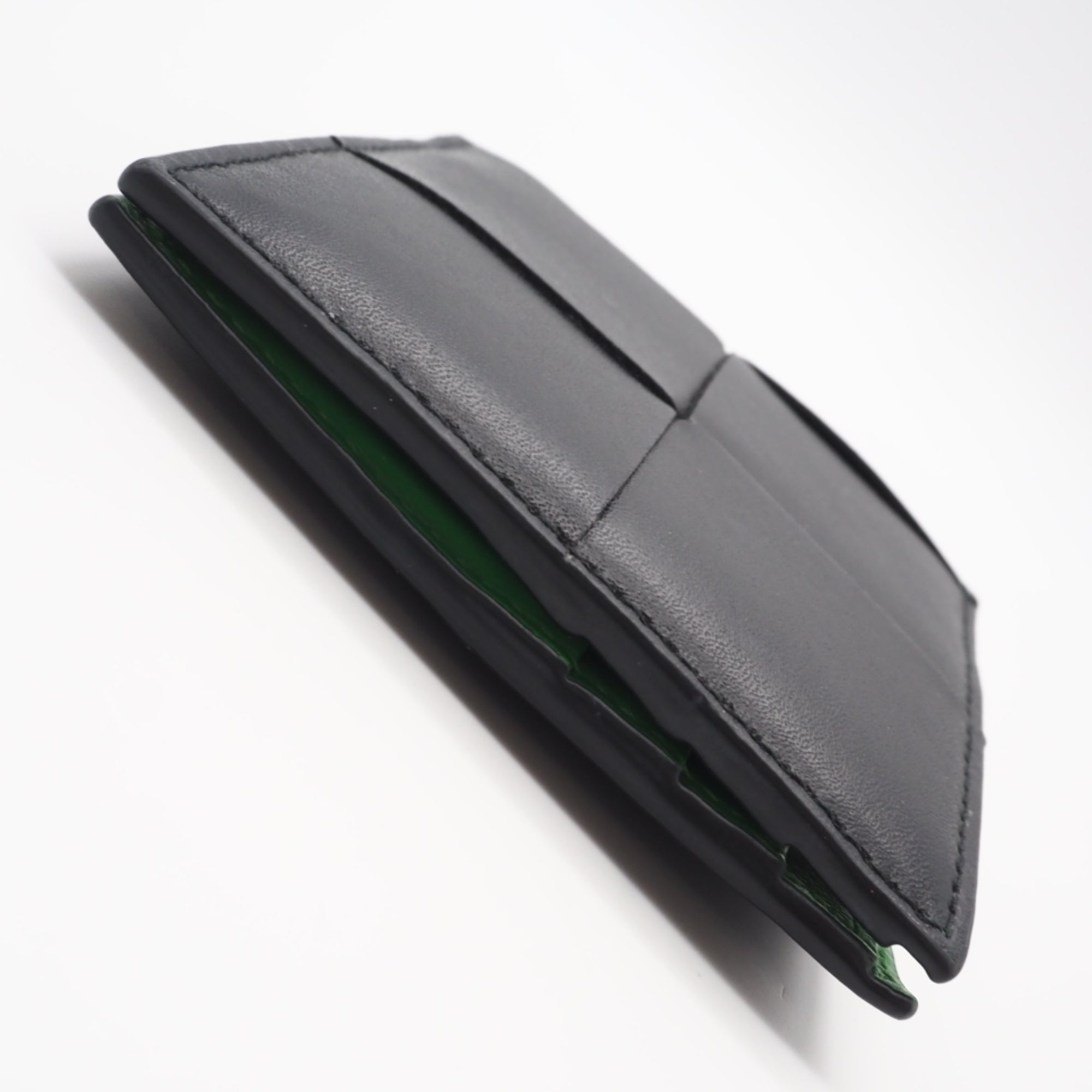 Bottega Veneta Black Green Leather Wallet (Bi-Fold) (Pre-Owned)