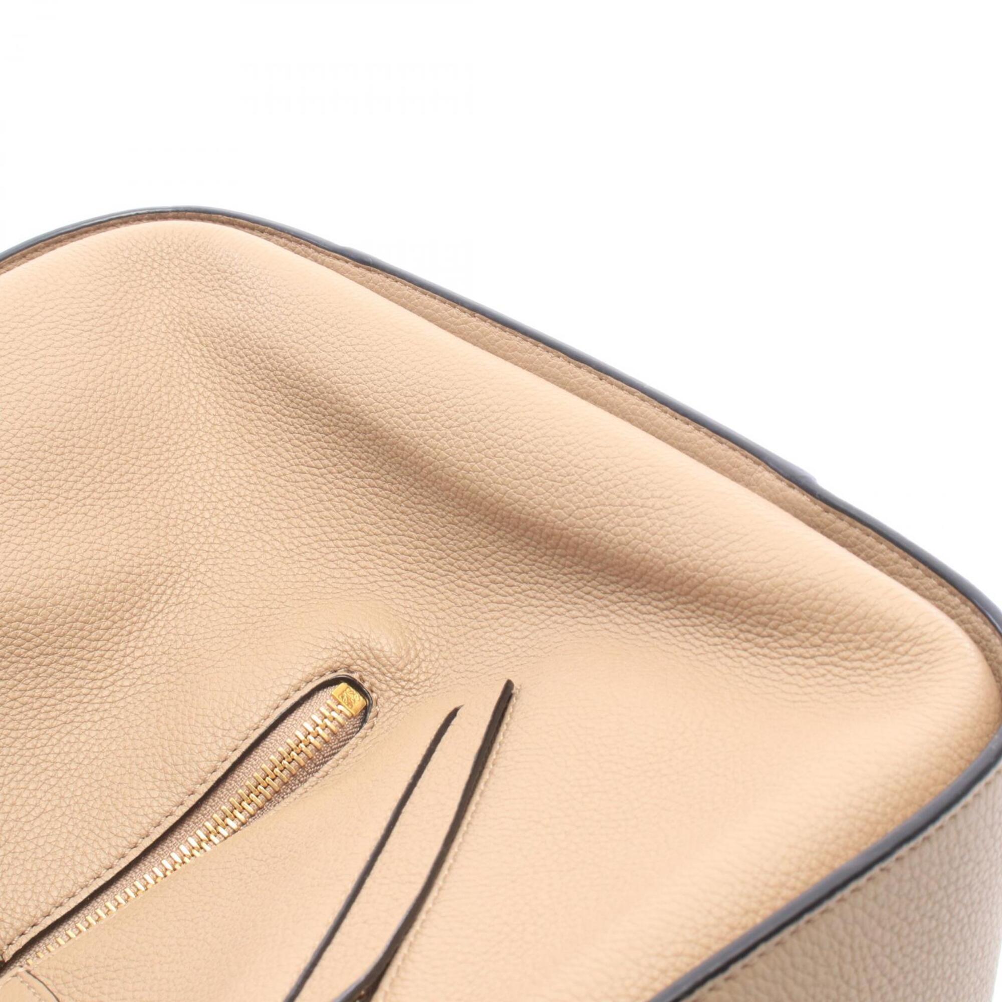 Loewe Beige Leather Handbag (Pre-Owned)