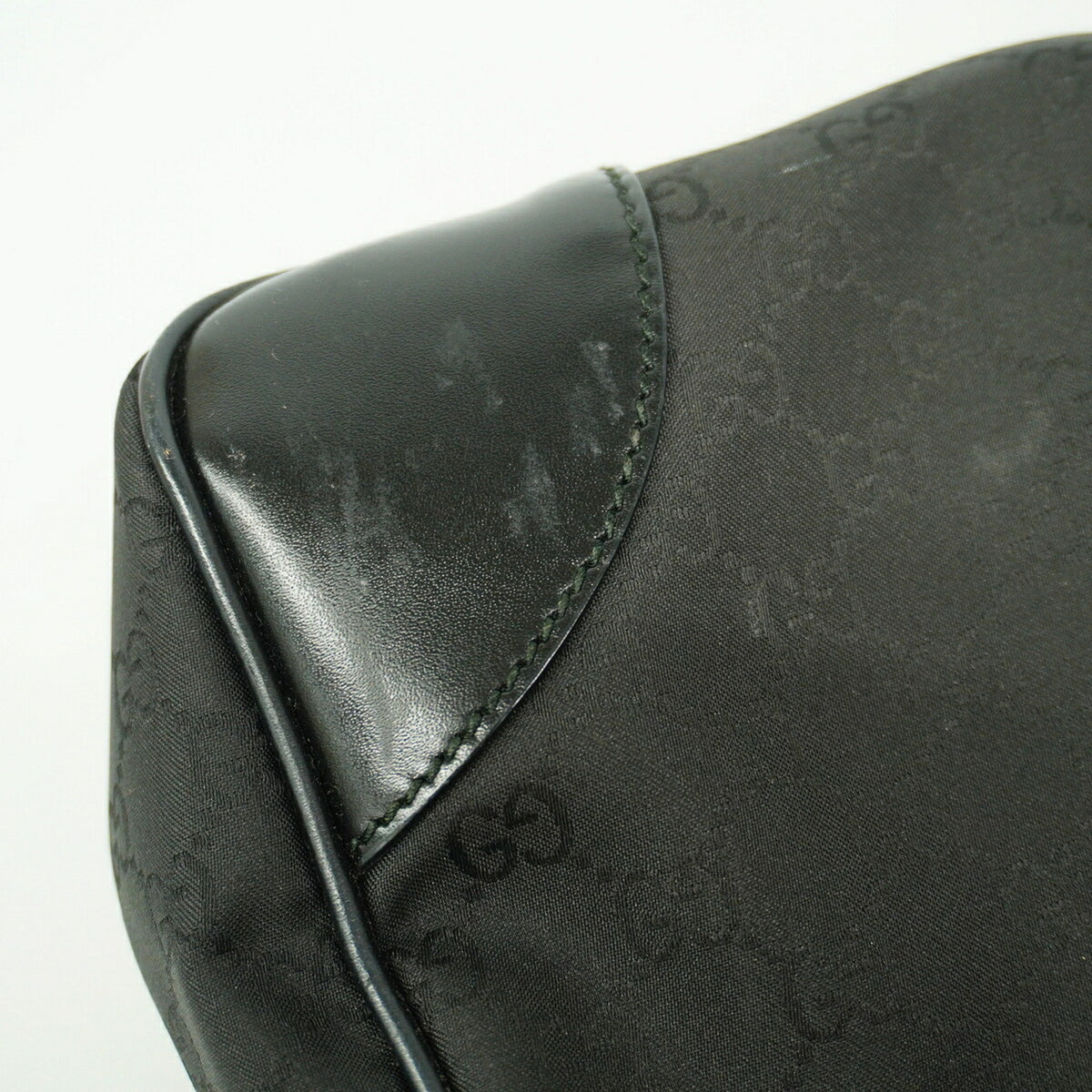 Gucci Black Nylon Shoulder Bag (Pre-Owned)