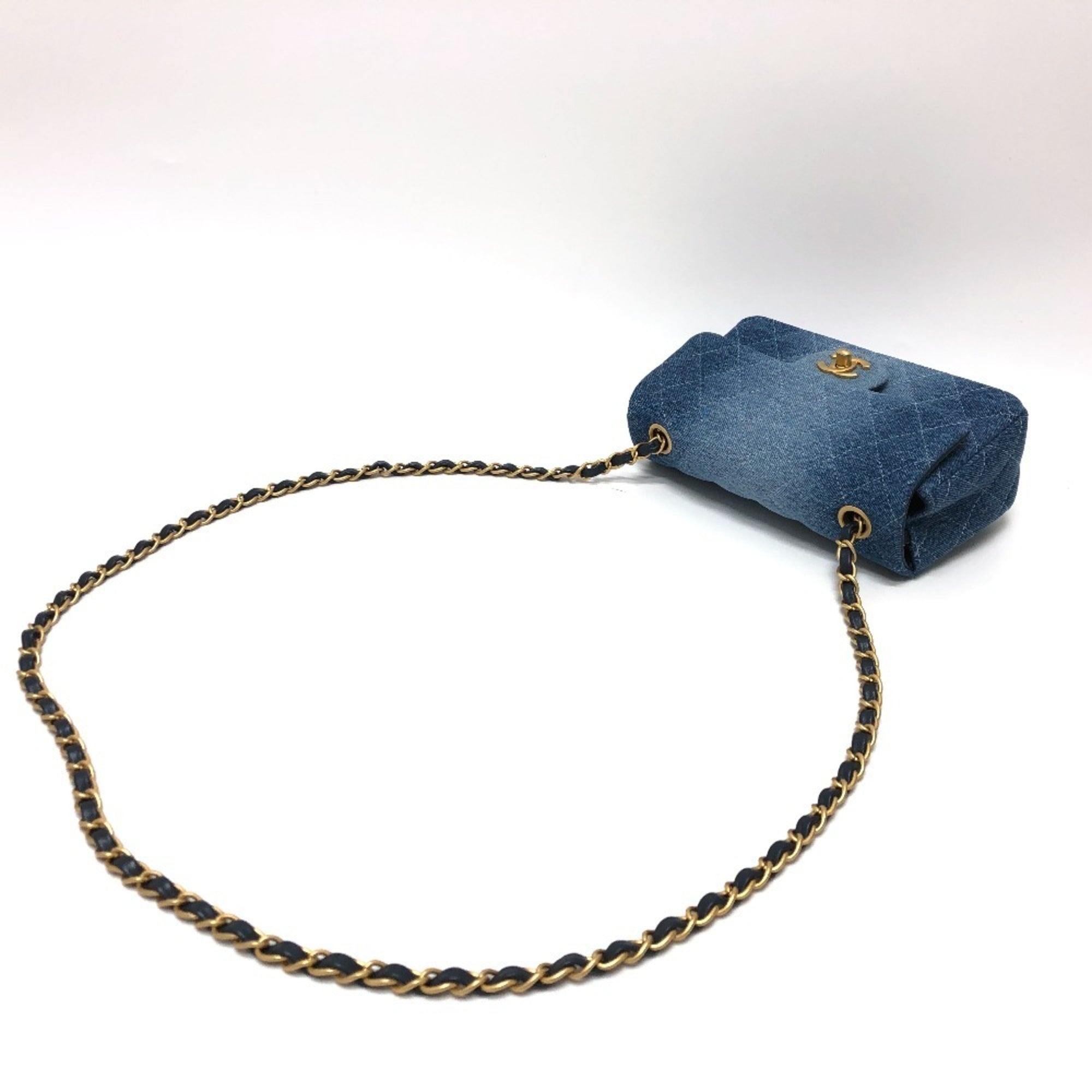 Chanel Matelasse Blue Denim Shoulder Bag (Pre-Owned)
