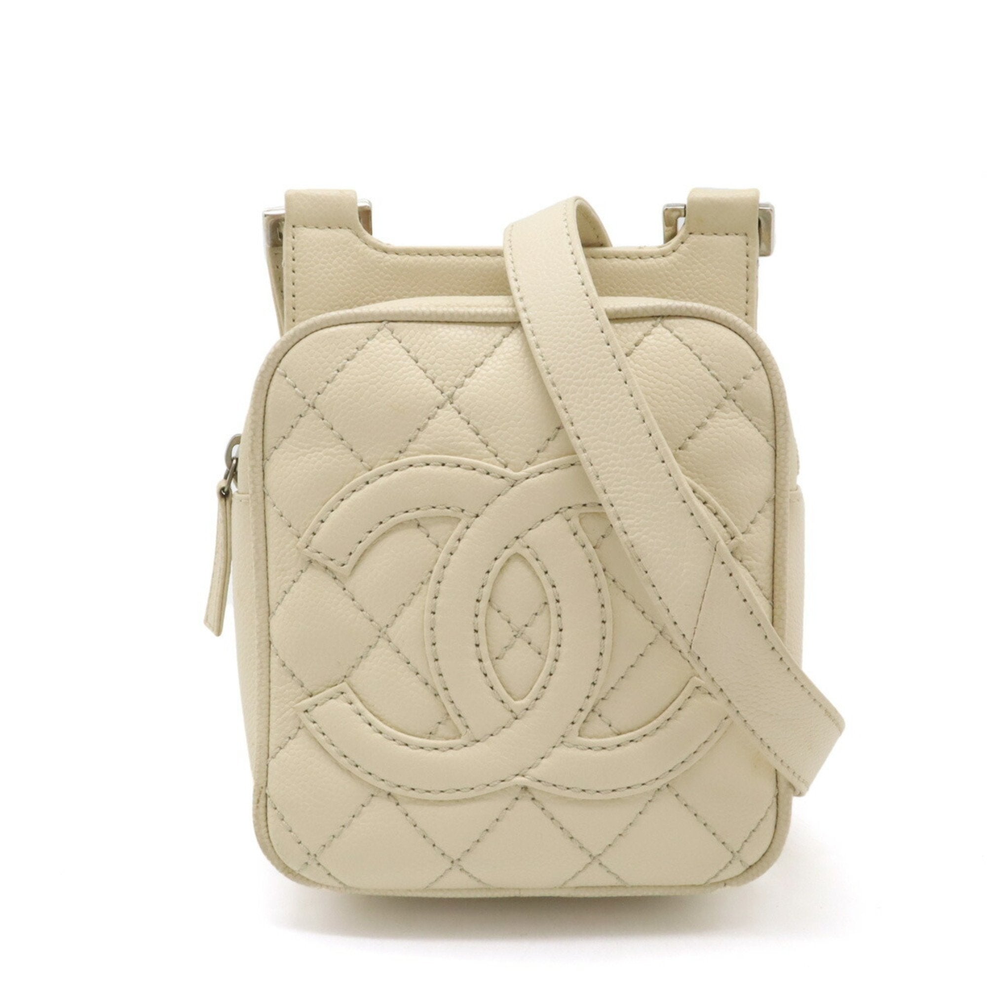 Chanel Light Beige Caviar Leather Pochette Shoulder Bag (Pre-Owned)