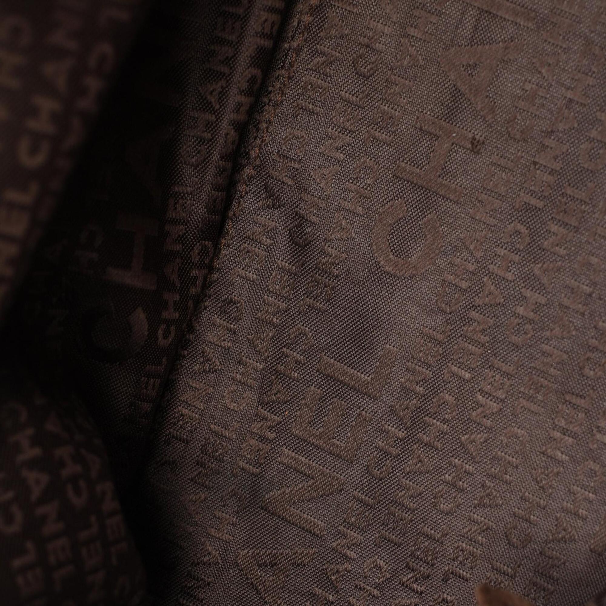 Chanel Brown Grained Calfskin Handbag Shoulder Bag (Pre-Owned)
