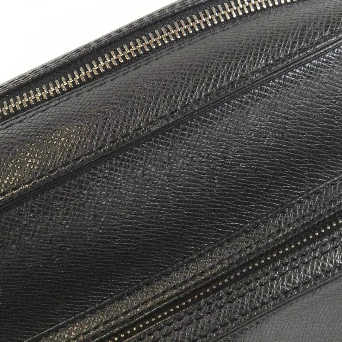 Louis Vuitton Ardoise Leather Shoulder Bag (Pre-Owned)