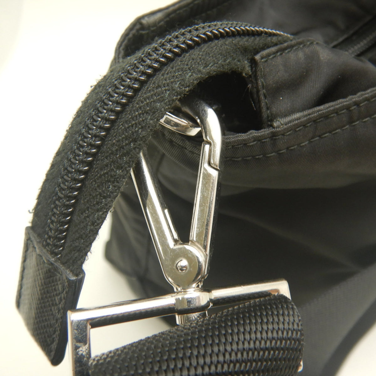 Prada Nero Nylon Tote Bag (Pre-Owned)