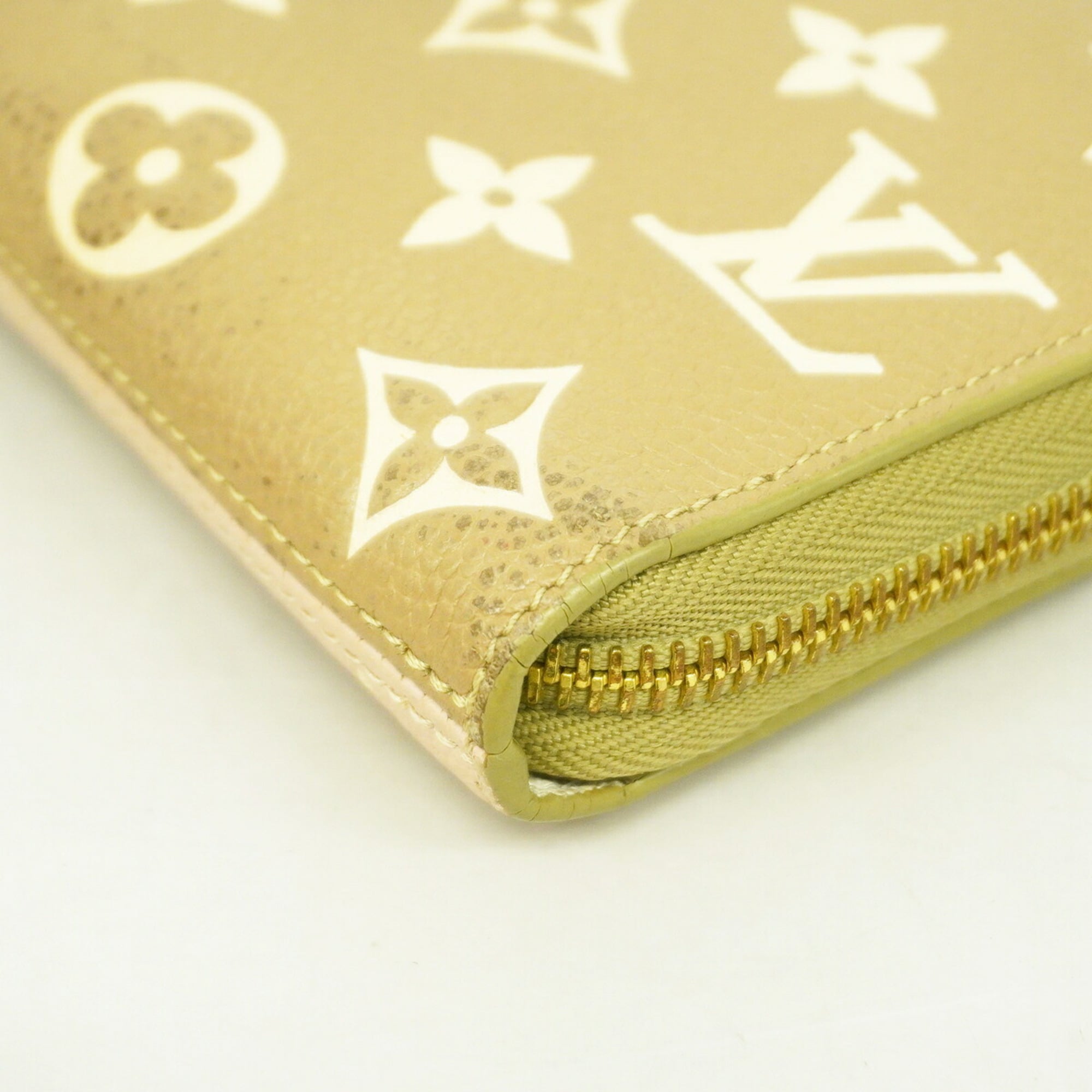 Louis Vuitton Beige Khaki Long Wallet (Bi-Fold) (Pre-Owned)
