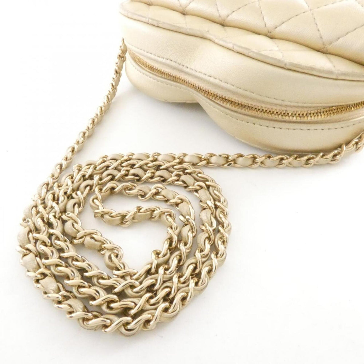 Chanel Gold Shoulder Bag (Pre-Owned)
