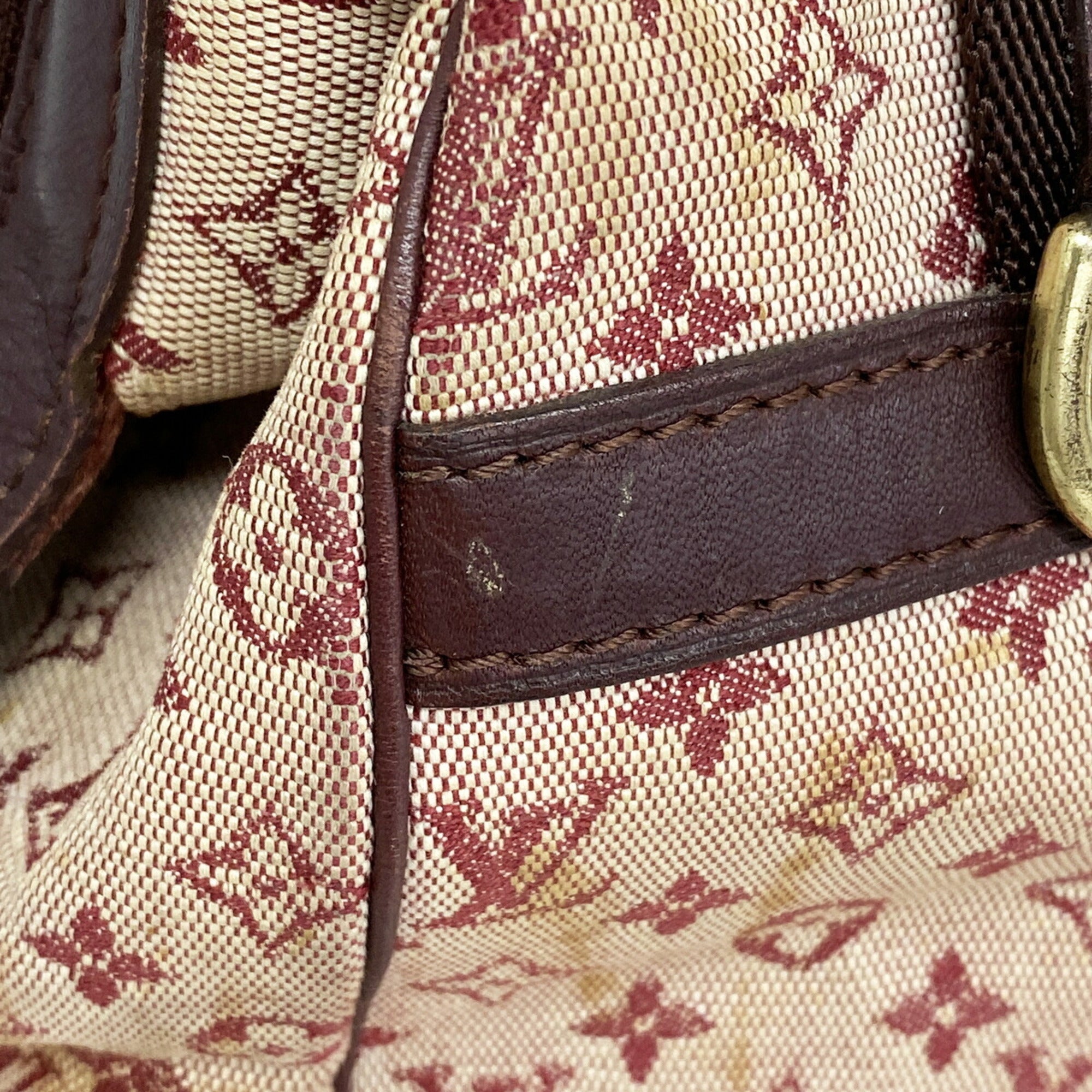 Louis Vuitton Cerise Handbag (Pre-Owned)