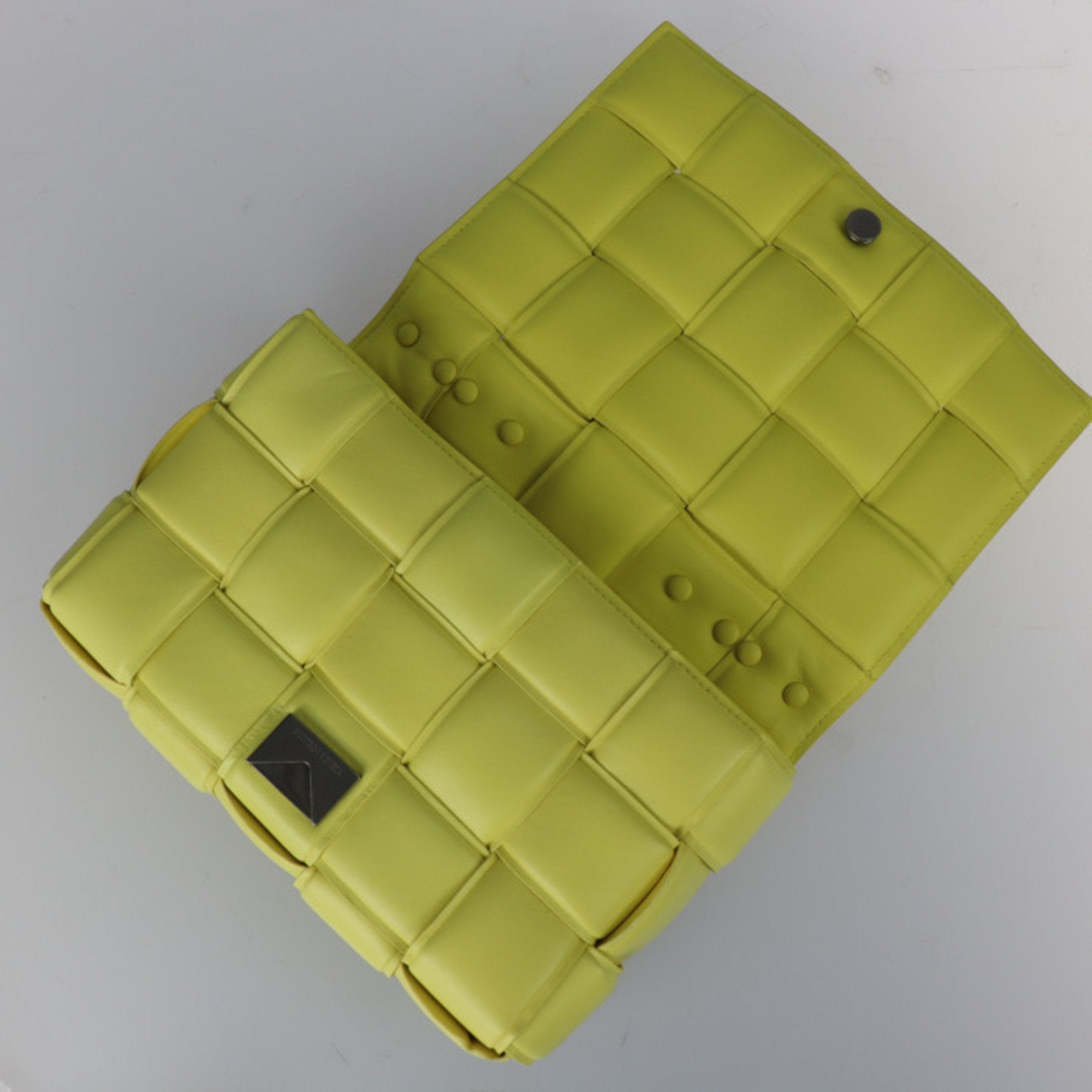 Bottega Veneta Intrecciato Yellow Leather Shoulder Bag (Pre-Owned)