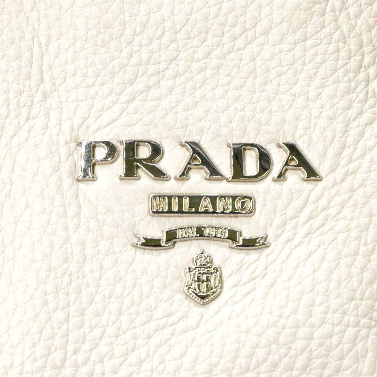Prada White Leather Shoulder Bag Tote Bag (Pre-Owned)