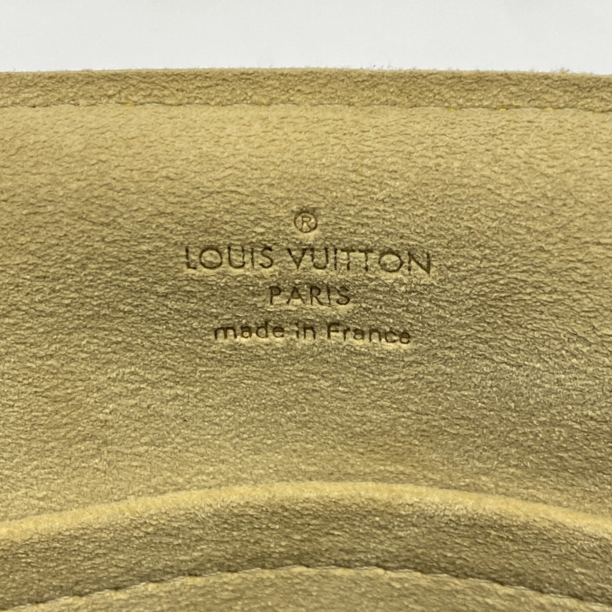 Louis Vuitton Brown Shoulder Bag (Pre-Owned)