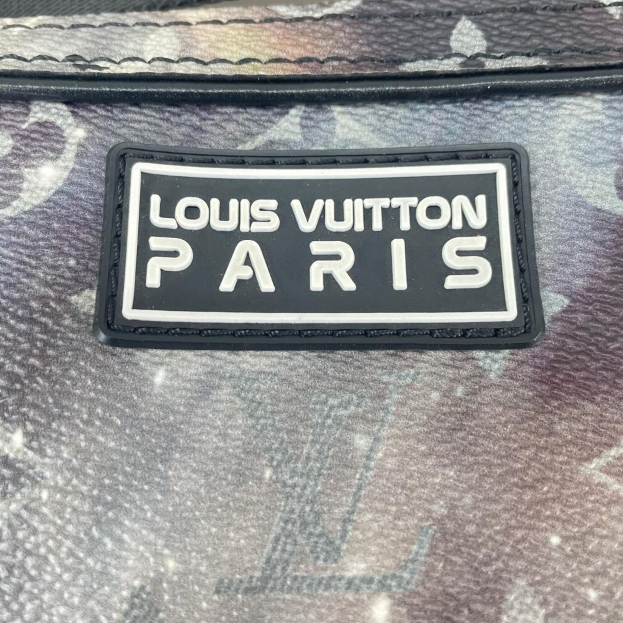 Louis Vuitton Multi-Color Leather Messenger Bag (Pre-Owned)