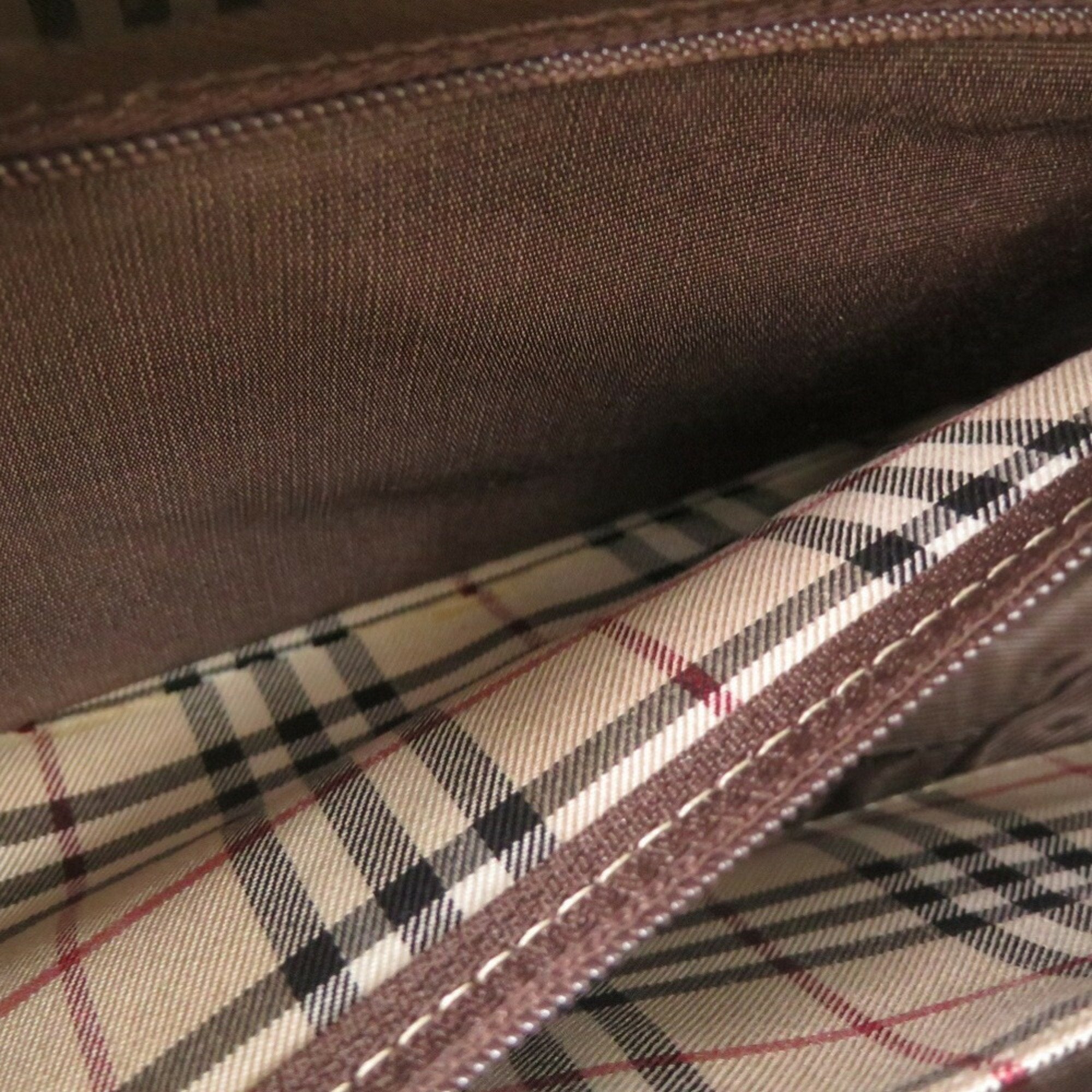 Burberry Brown Leather Handbag (Pre-Owned)